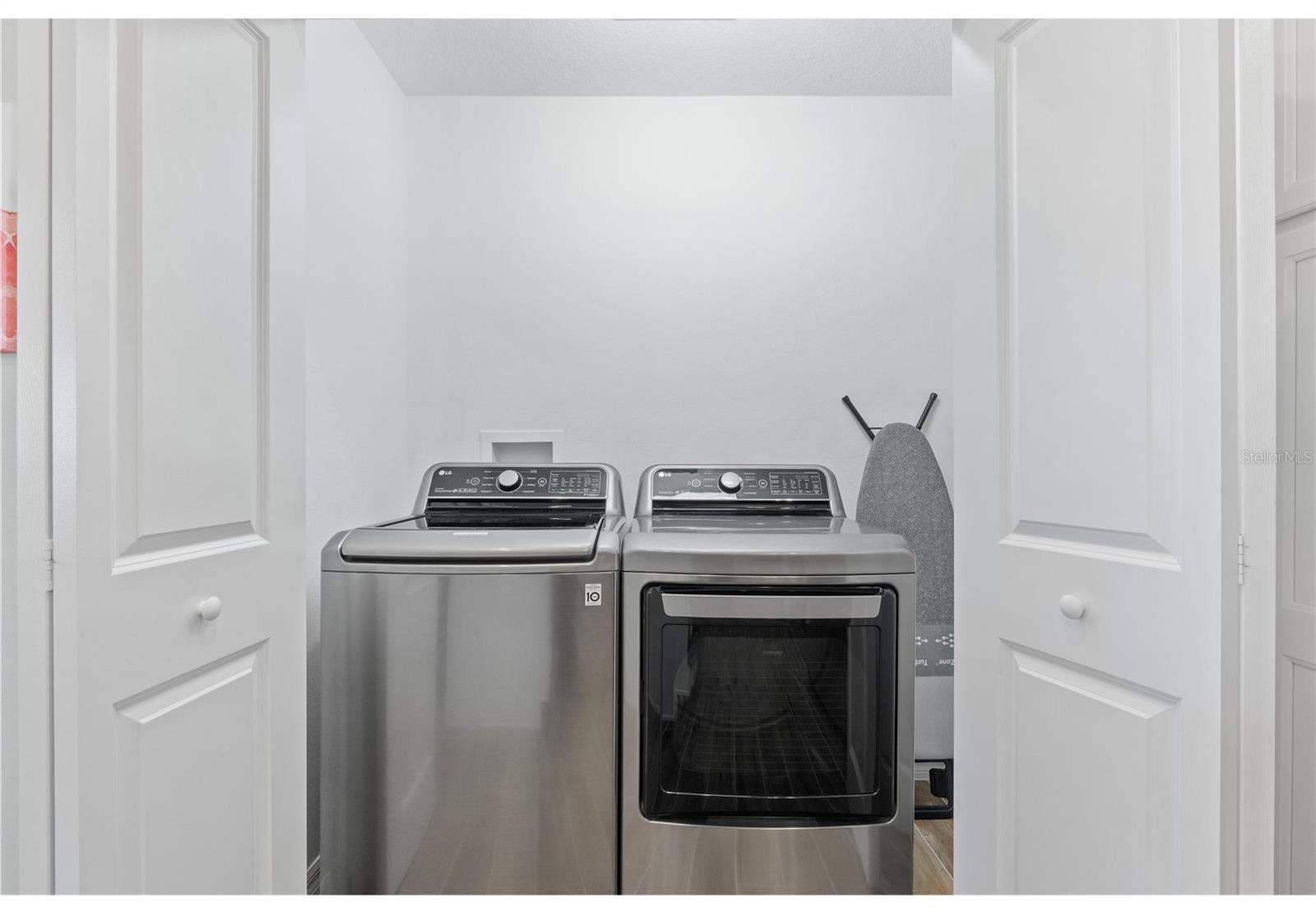 Image 10 of 13 For 493 Kayla Court