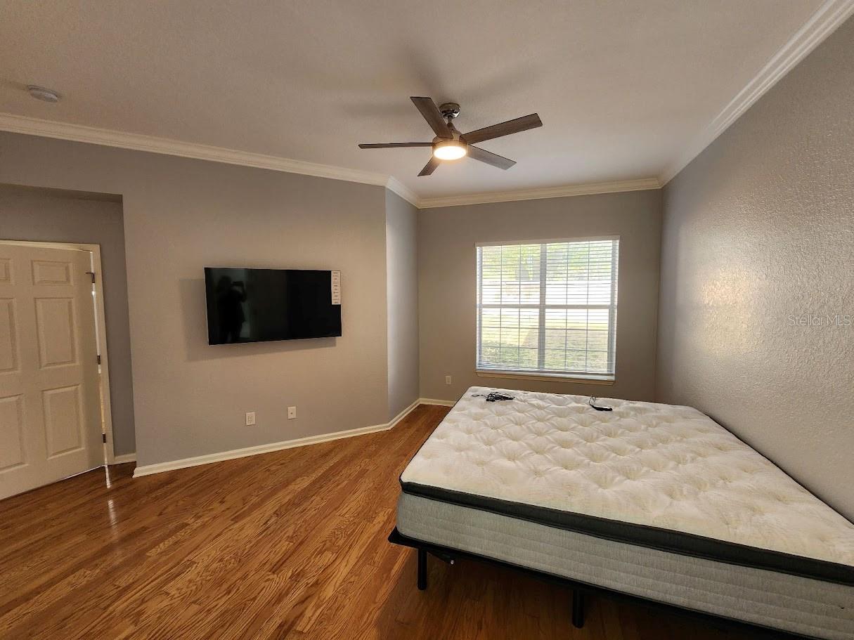 Image 13 of 26 For 7511 Bay Port Rd 5