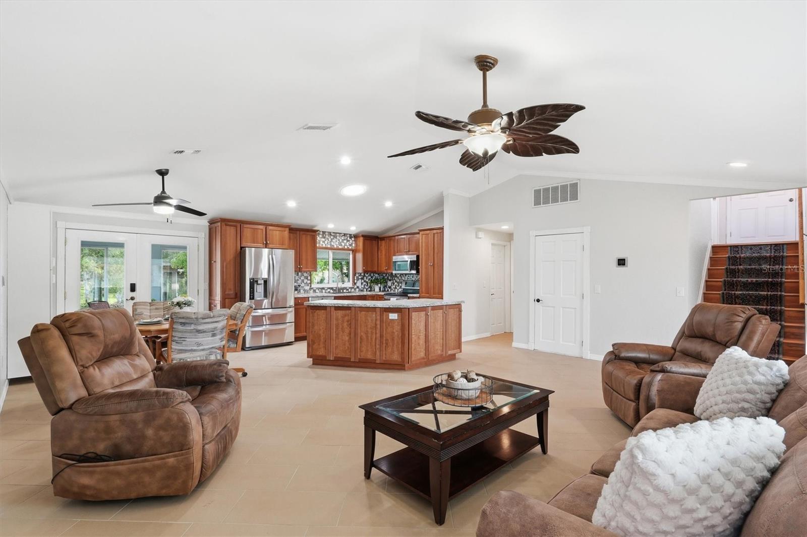 Image 10 of 52 For 5947 Shadytree Path