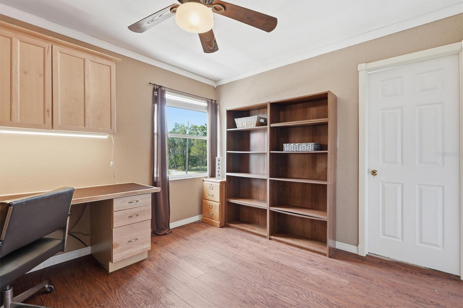 Image 28 of 52 For 5947 Shadytree Path