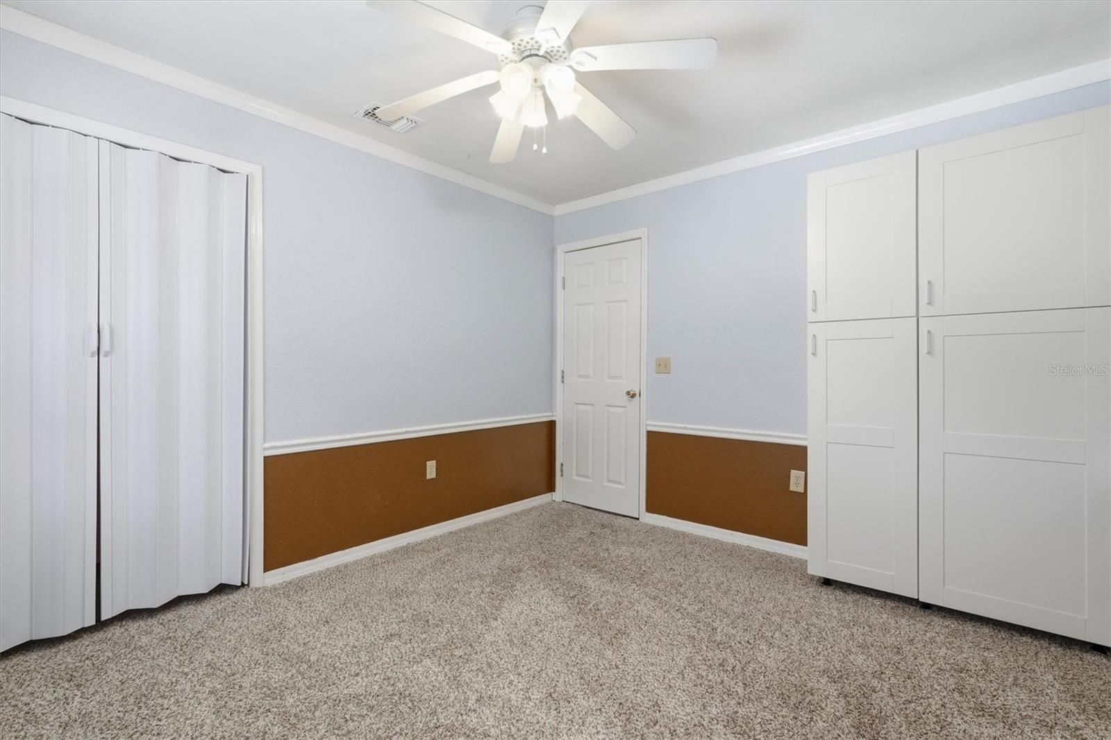 Image 30 of 52 For 5947 Shadytree Path