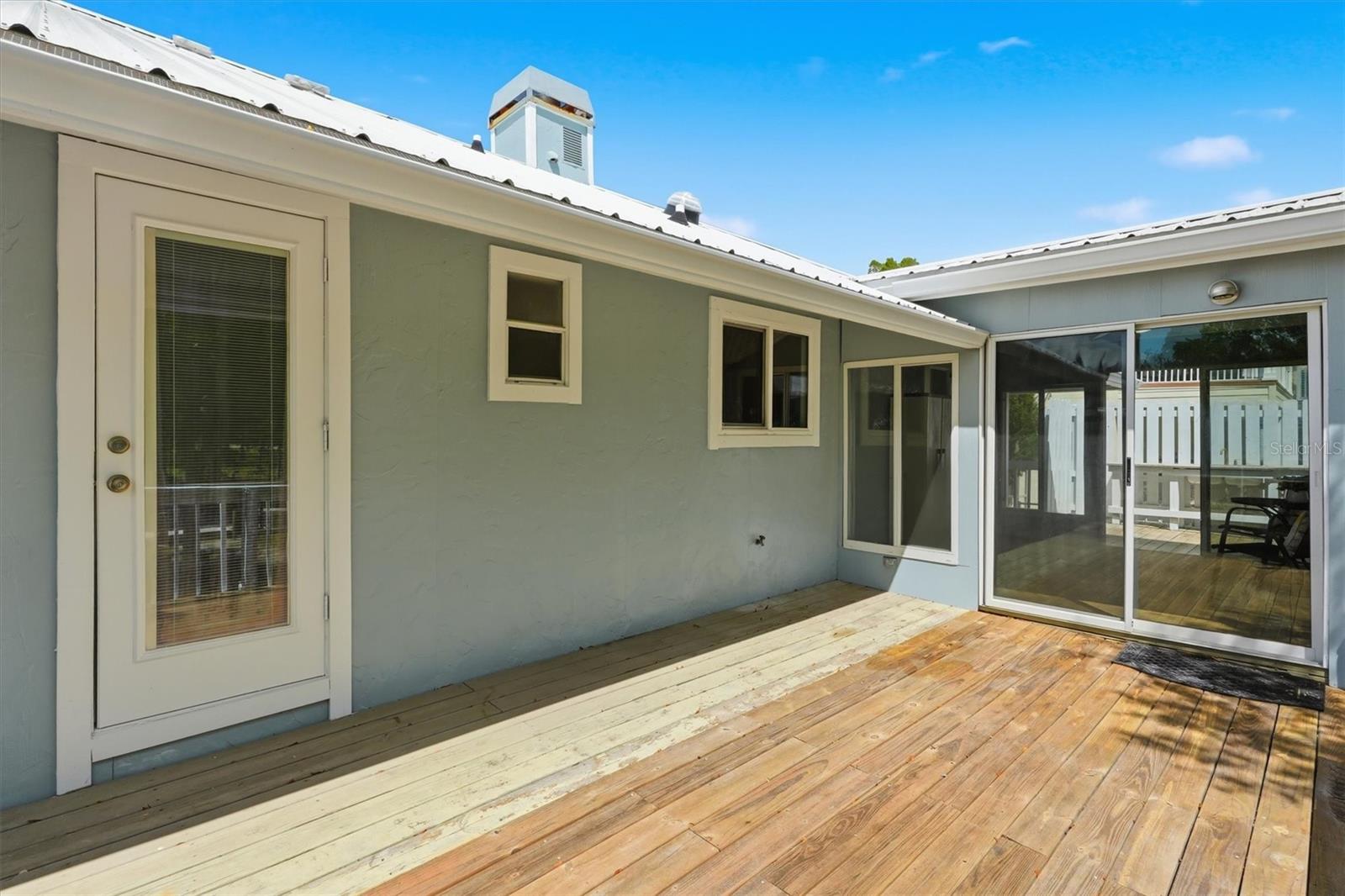 Image 33 of 52 For 5947 Shadytree Path