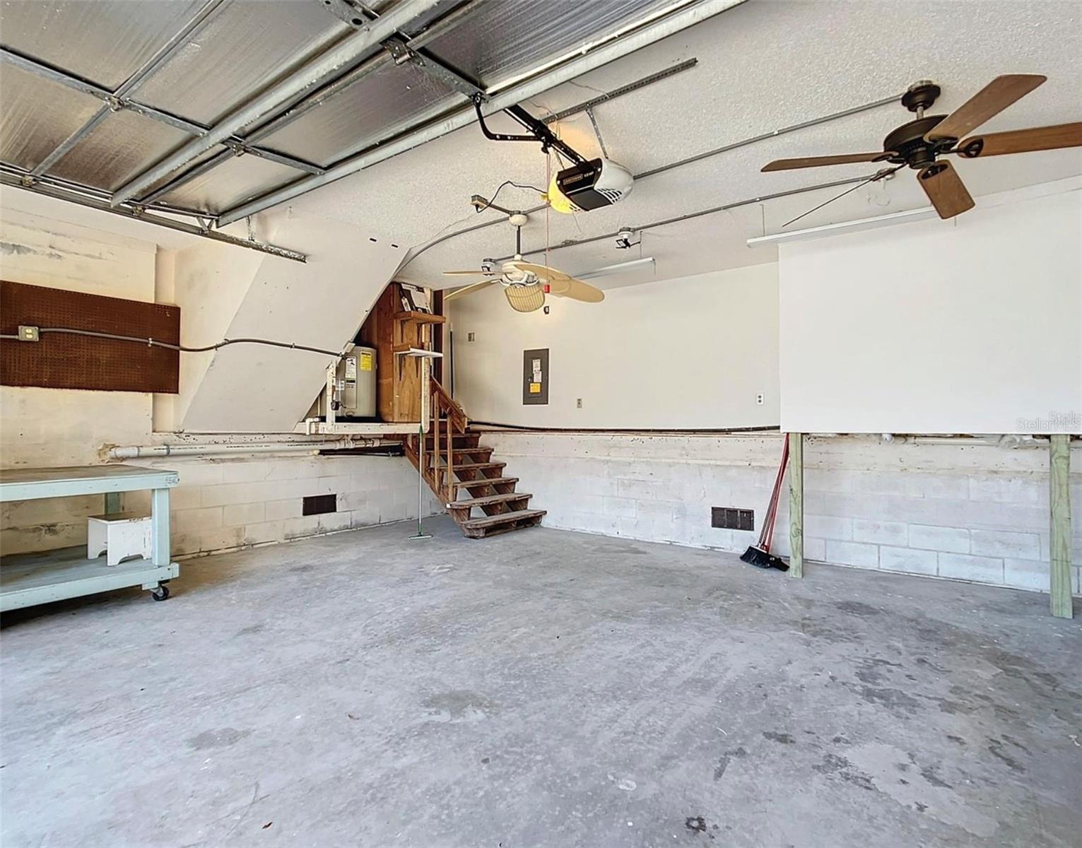 Image 44 of 52 For 5947 Shadytree Path