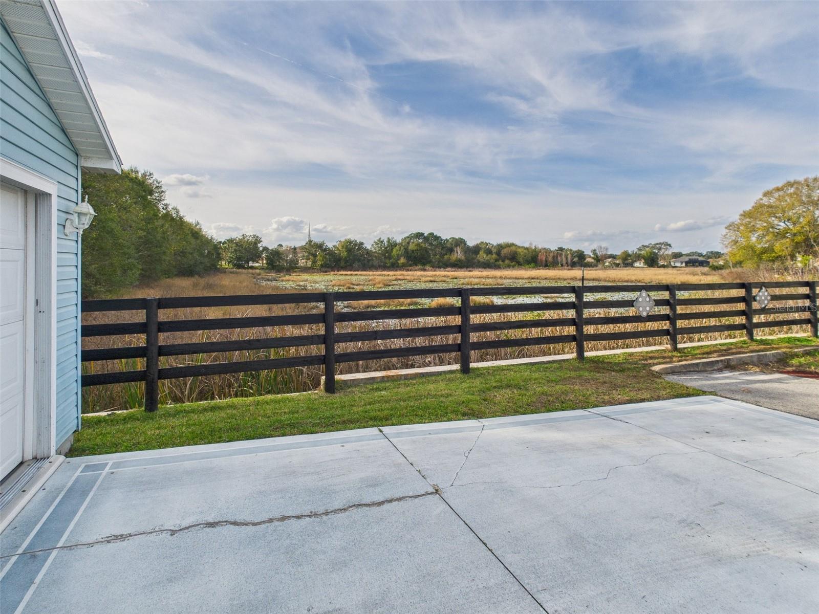 Image 8 of 24 For 1546 Lozano Avenue