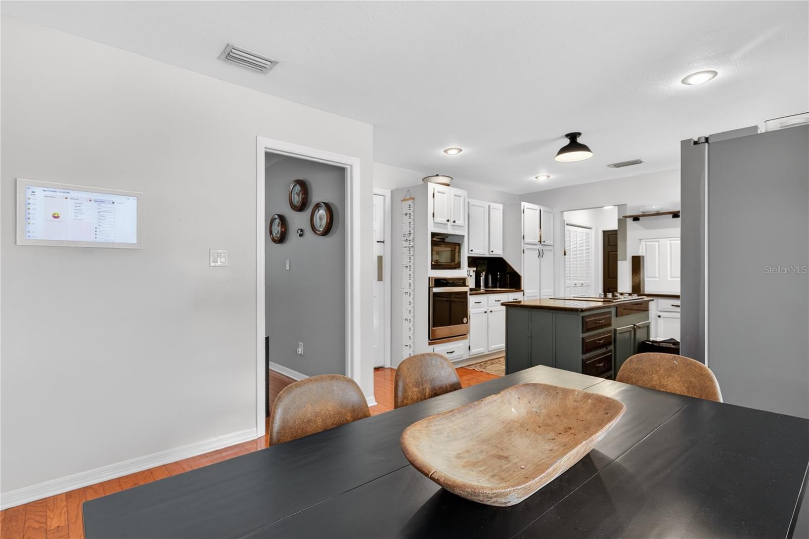 Image 22 of 55 For 32040 Chestnut Lane