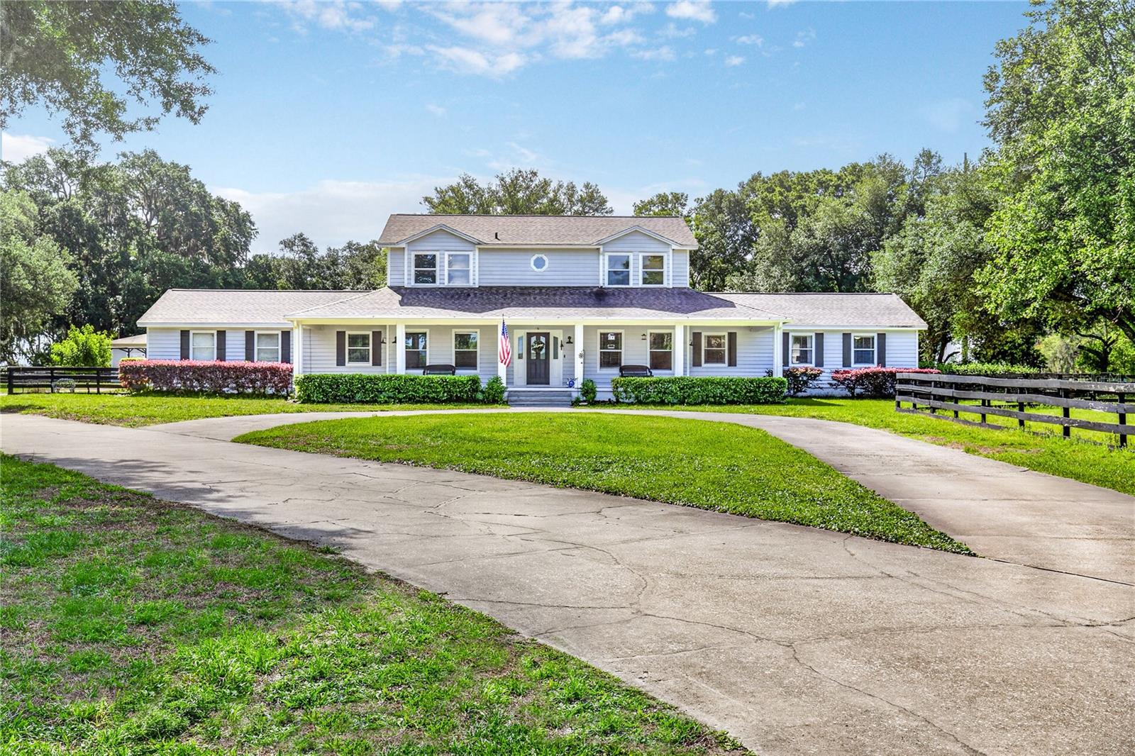 Image 3 of 55 For 32040 Chestnut Lane