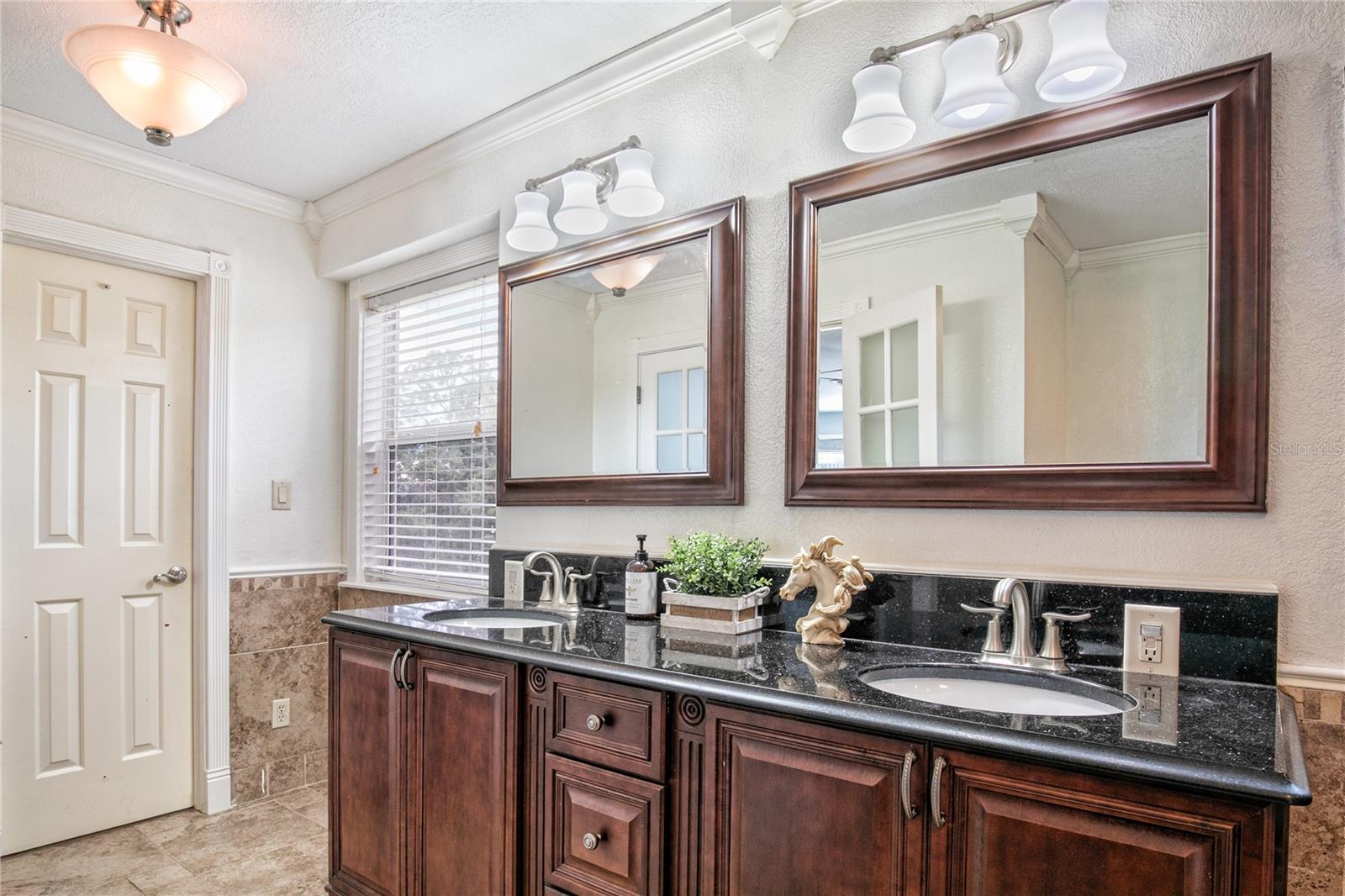 Image 44 of 55 For 32040 Chestnut Lane