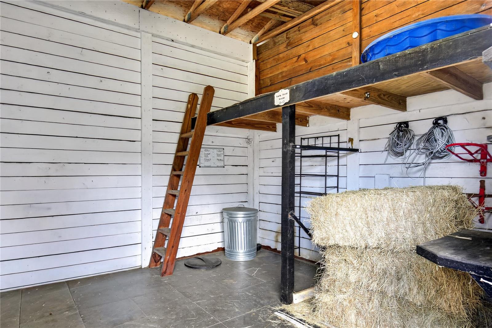 Image 47 of 55 For 32040 Chestnut Lane