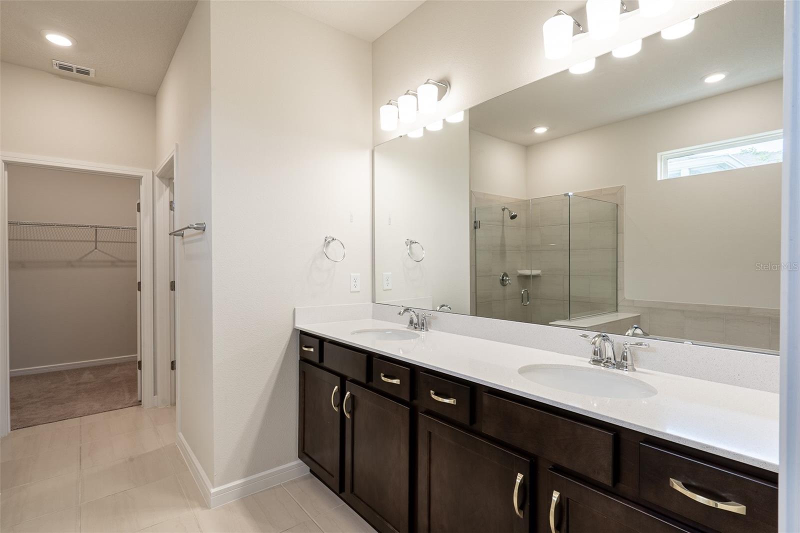 Image 18 of 40 For 15966 Winding Bluff Drive