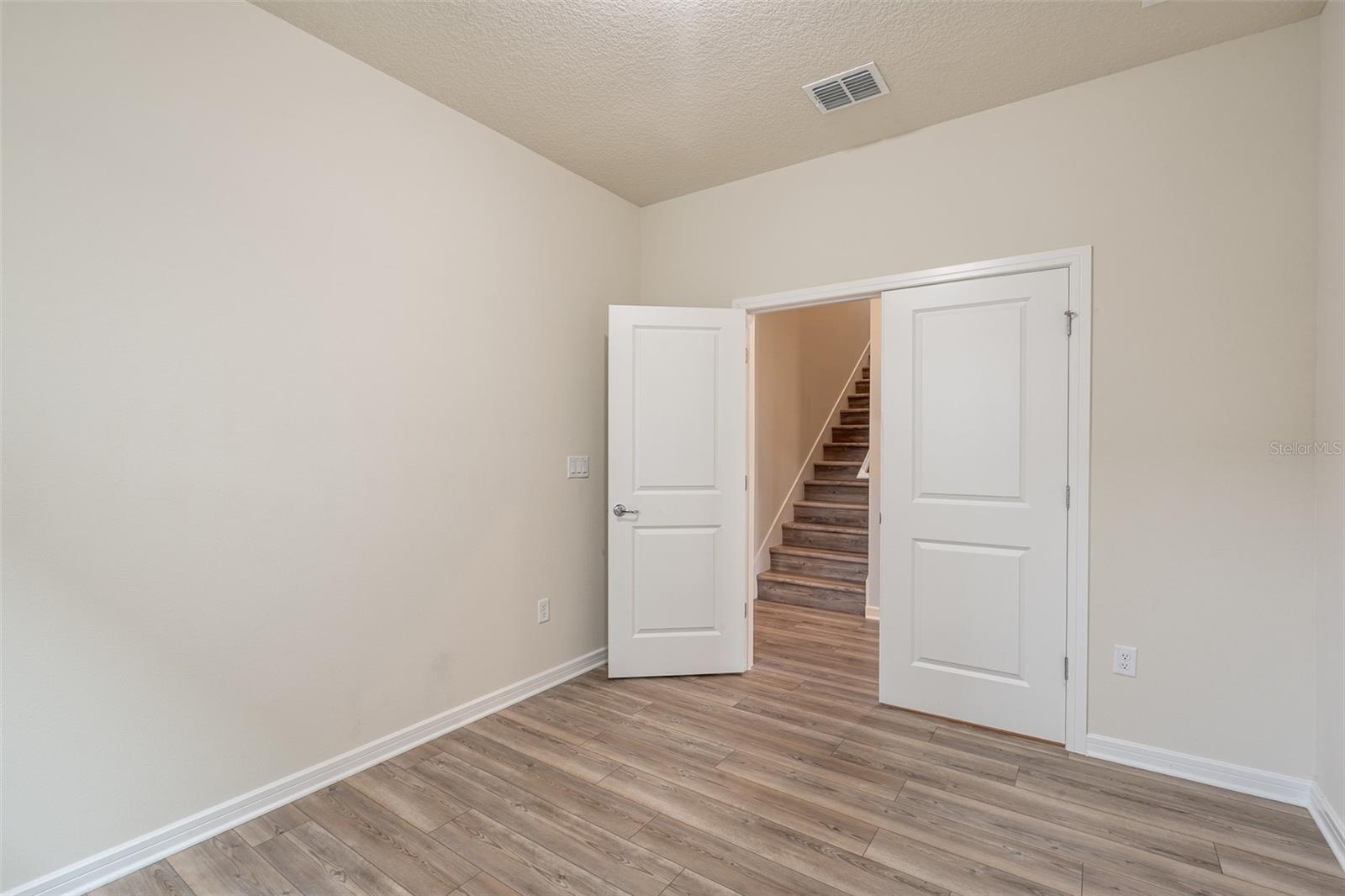 Image 26 of 40 For 15966 Winding Bluff Drive