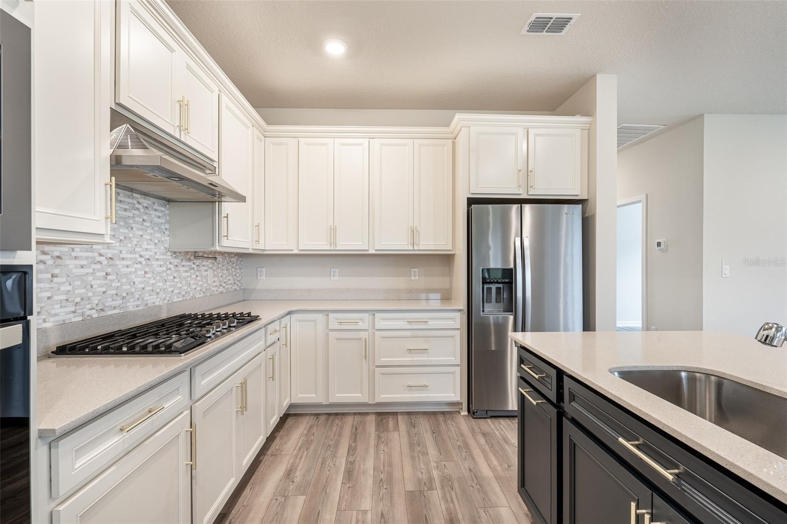 Image 7 of 40 For 15966 Winding Bluff Drive