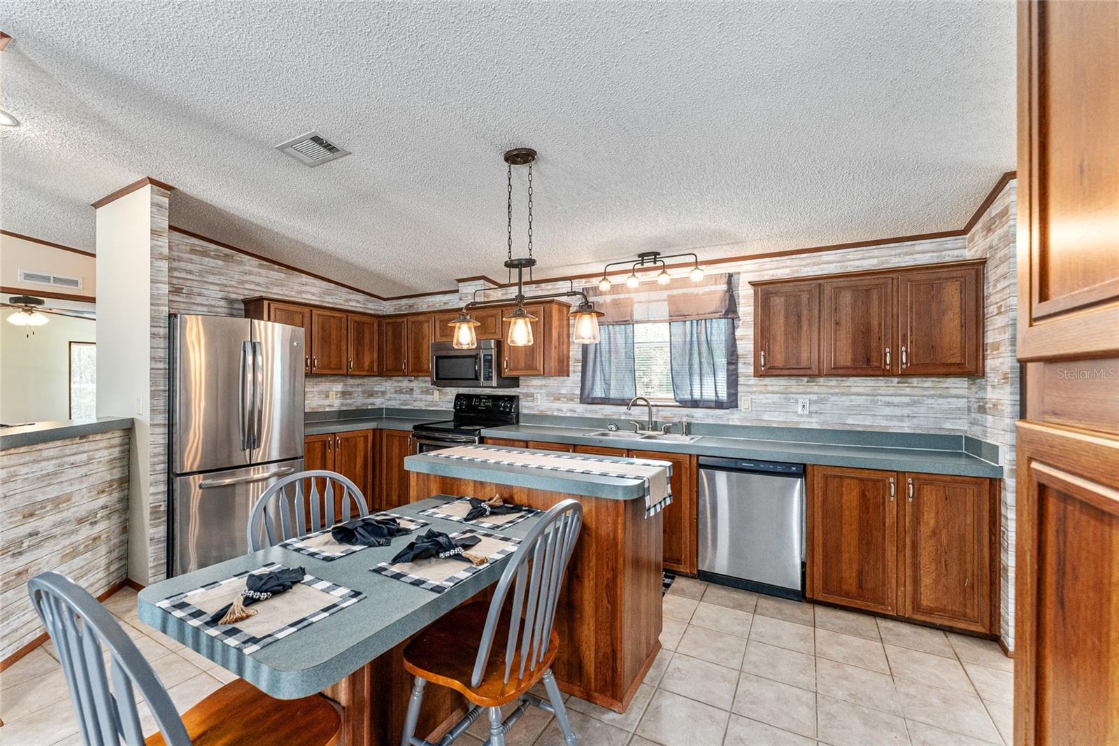 Image 21 of 55 For 8960 32nd Terrace