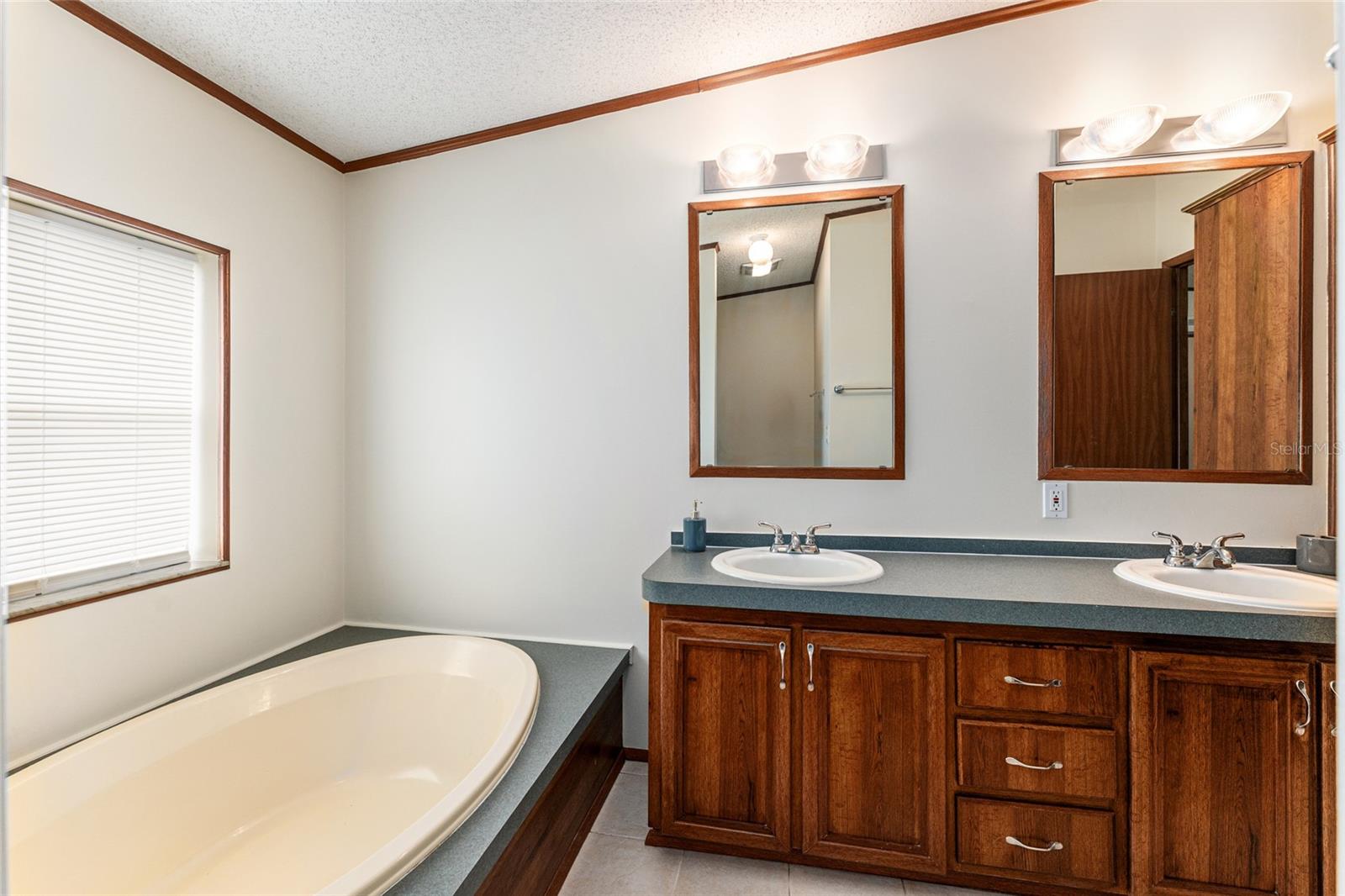 Image 33 of 55 For 8960 32nd Terrace