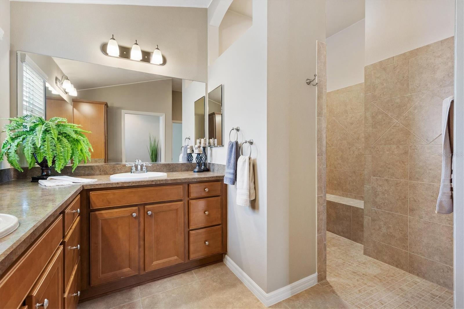 Image 28 of 54 For 2088 Vision Court