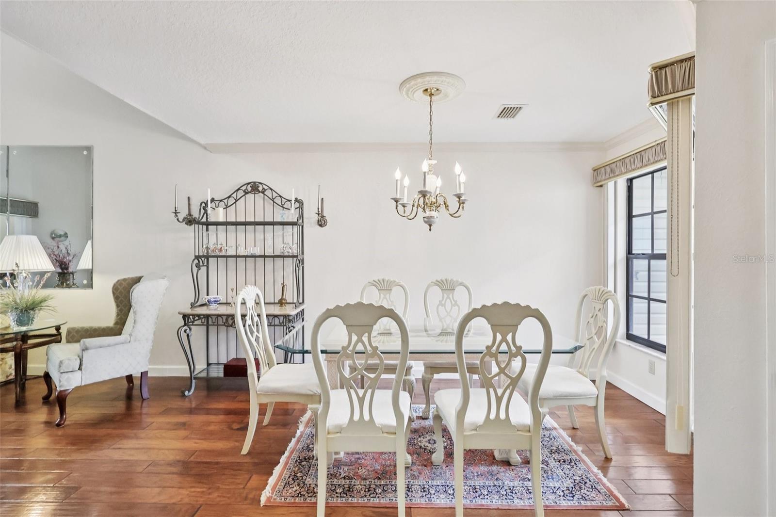 Image 11 of 47 For 116 Baytree Boulevard