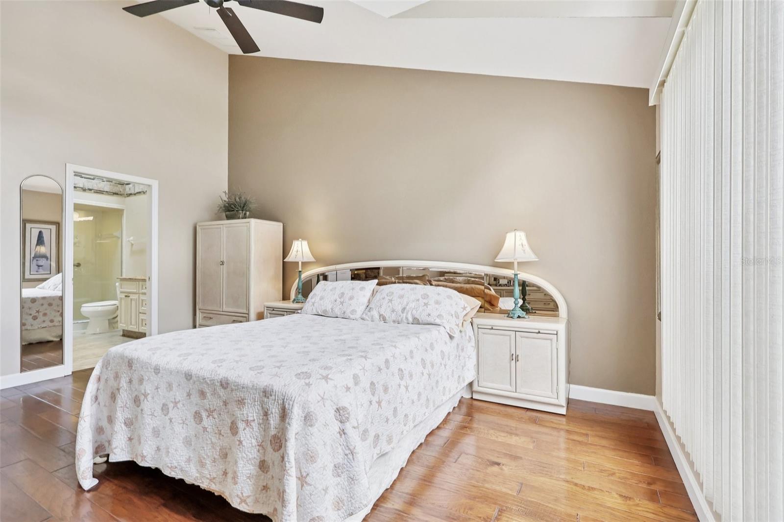 Image 17 of 47 For 116 Baytree Boulevard