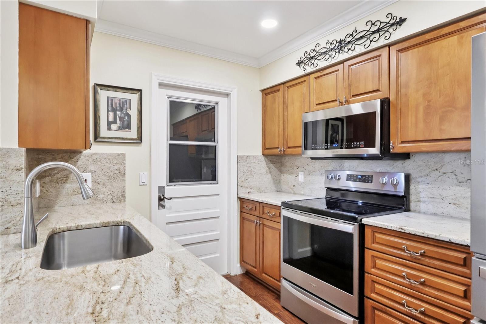 Image 5 of 47 For 116 Baytree Boulevard