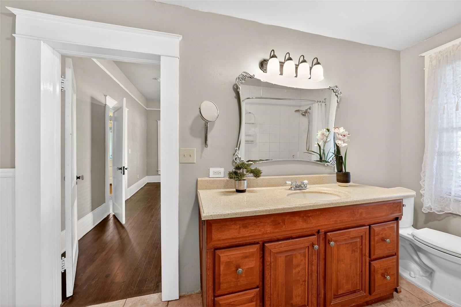 Image 31 of 95 For 211 Cassady Street