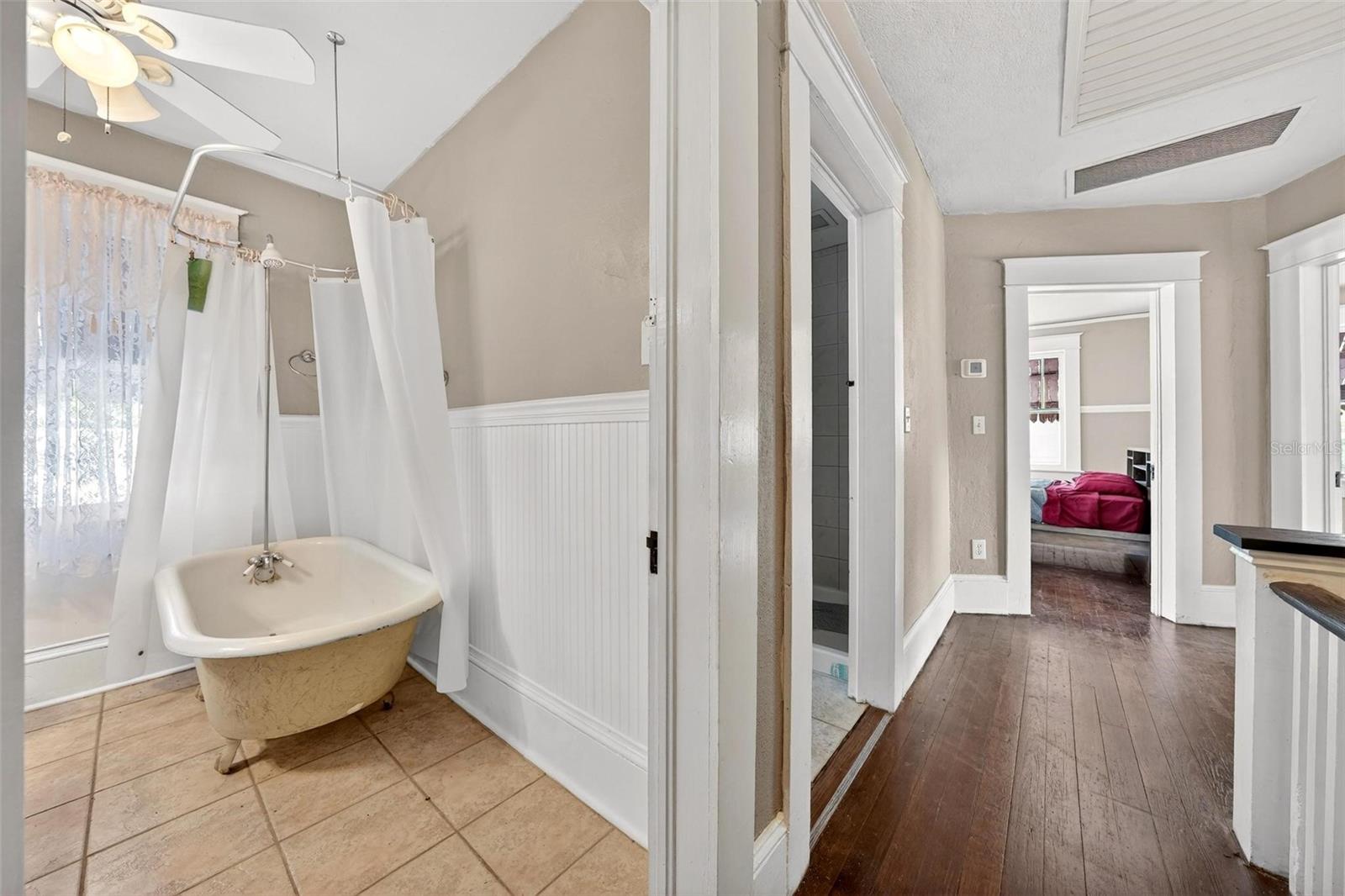 Image 38 of 95 For 211 Cassady Street