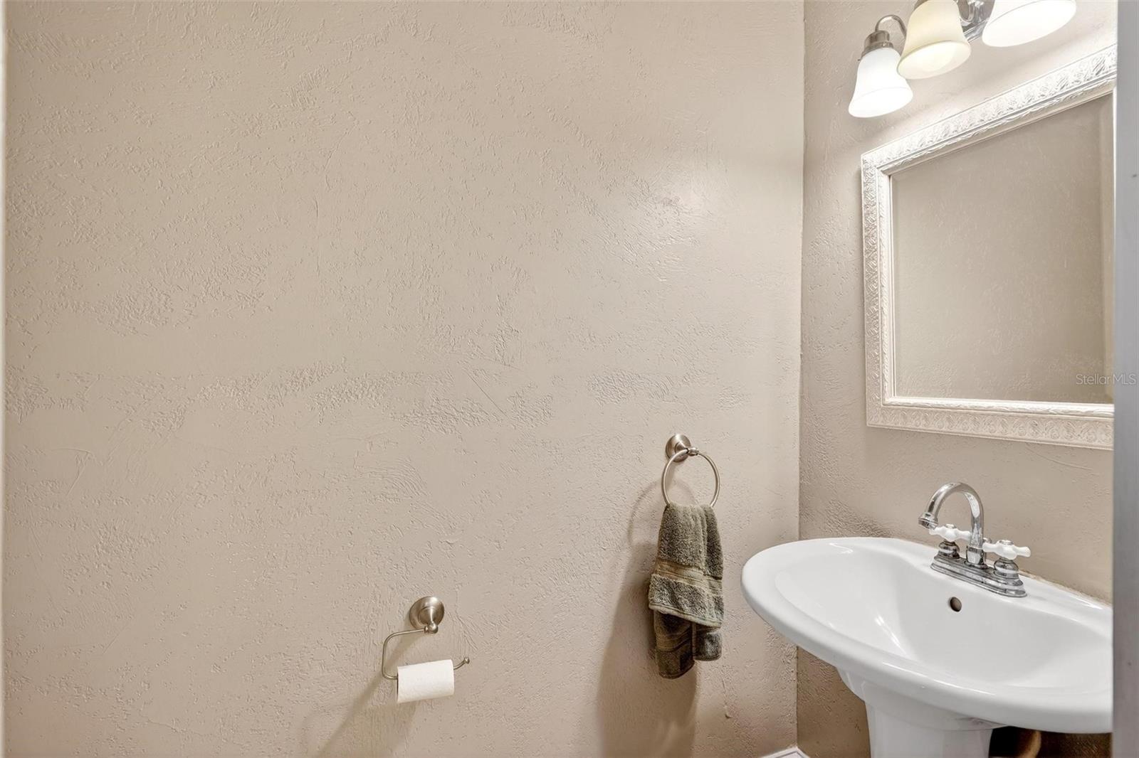 Image 51 of 95 For 211 Cassady Street