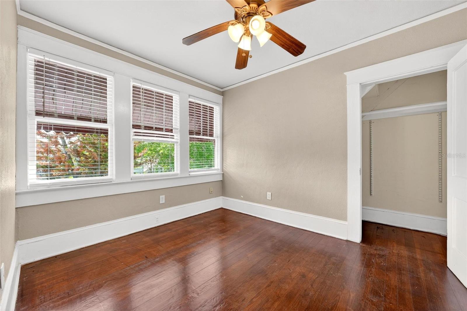 Image 54 of 95 For 211 Cassady Street