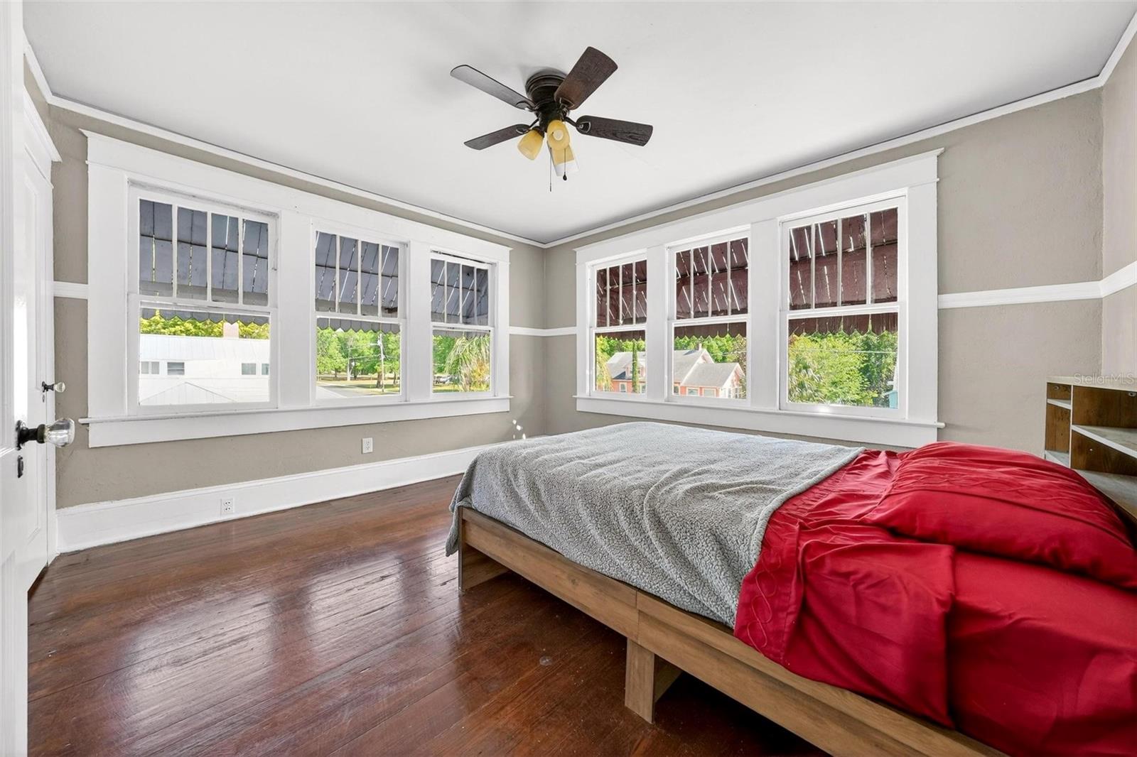 Image 56 of 95 For 211 Cassady Street