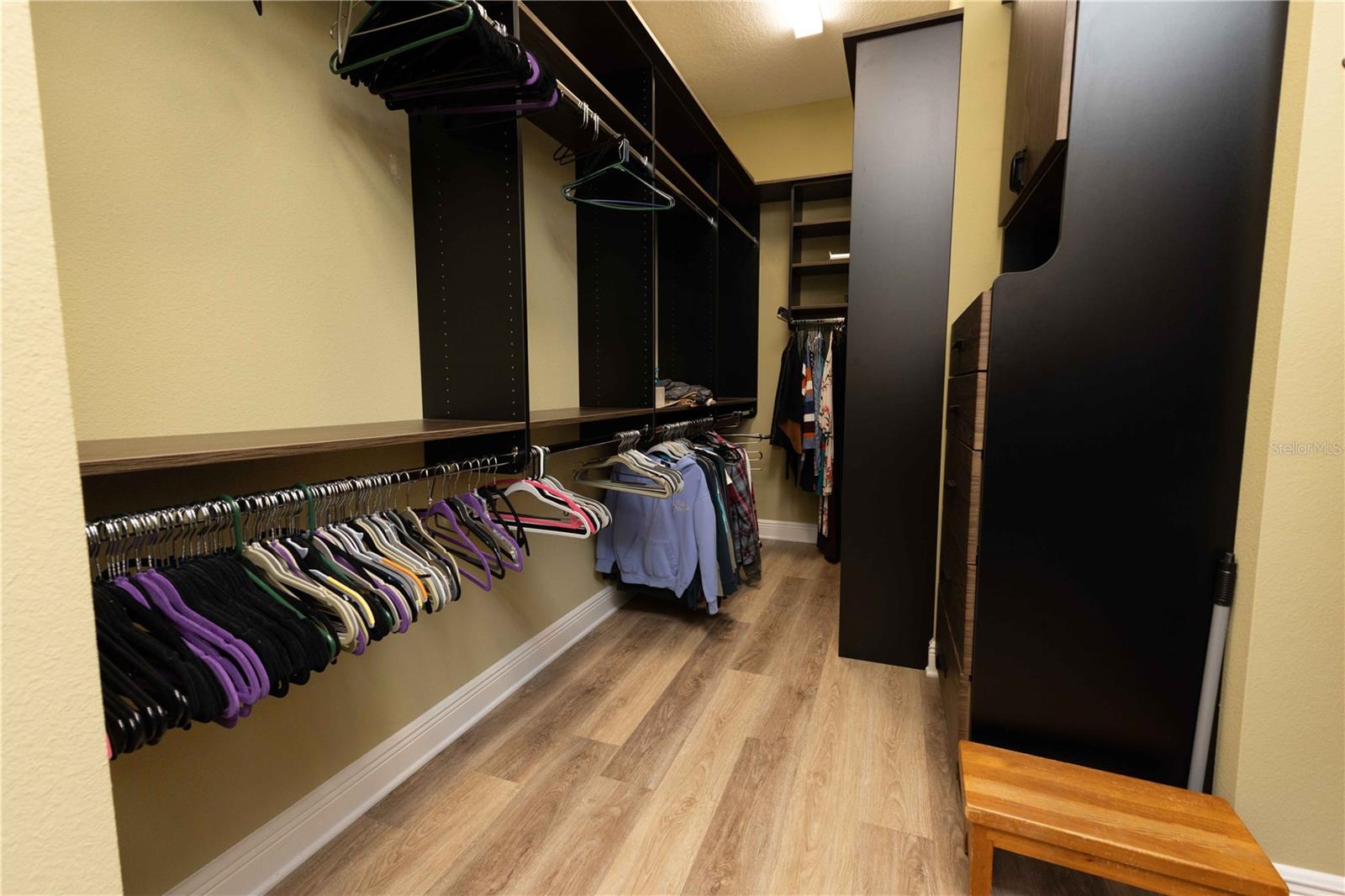 Image 28 of 70 For 10517 27th Street