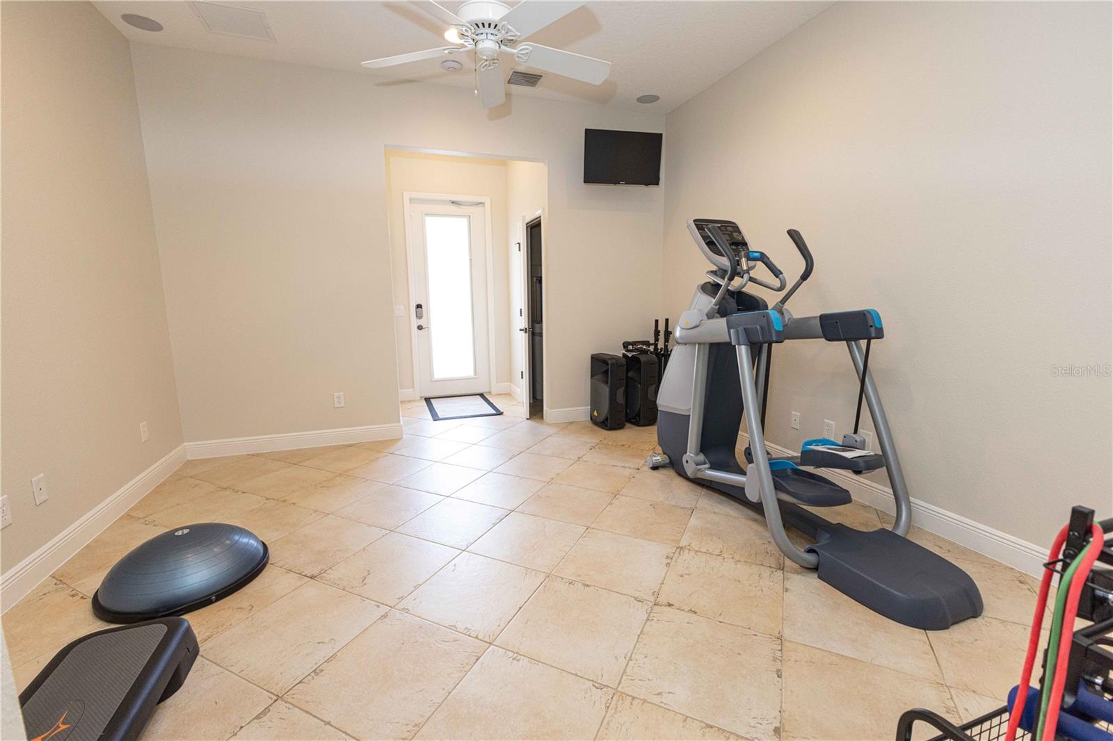 Image 40 of 70 For 10517 27th Street