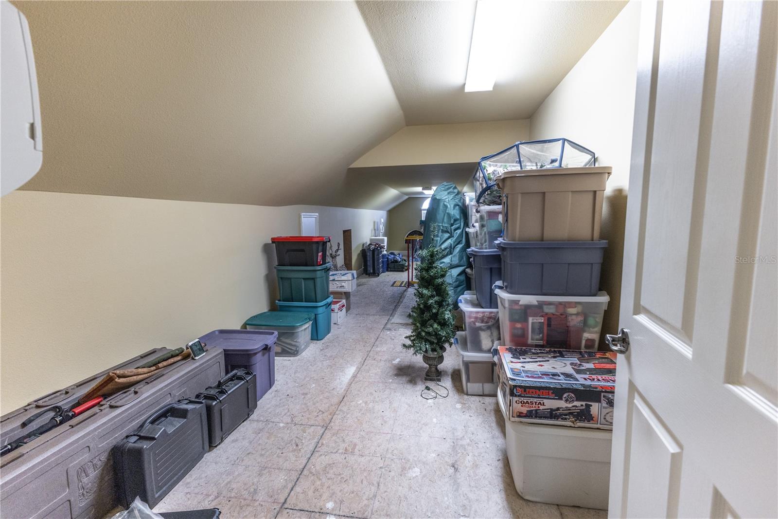 Image 47 of 70 For 10517 27th Street