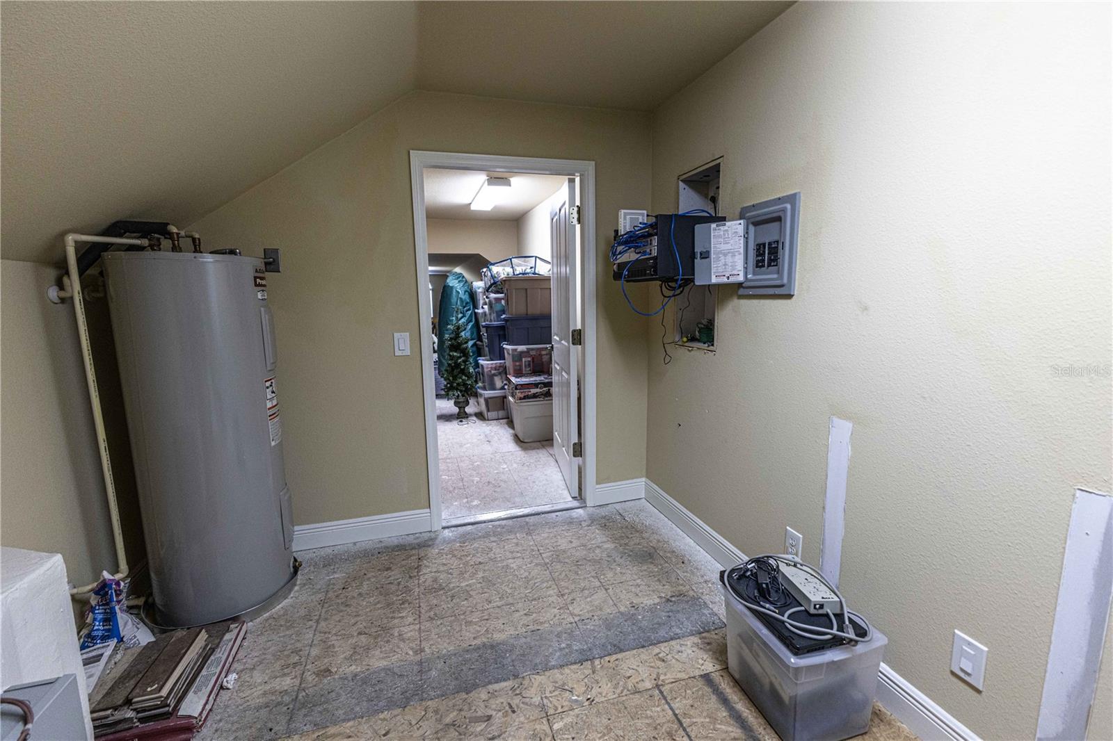 Image 49 of 70 For 10517 27th Street