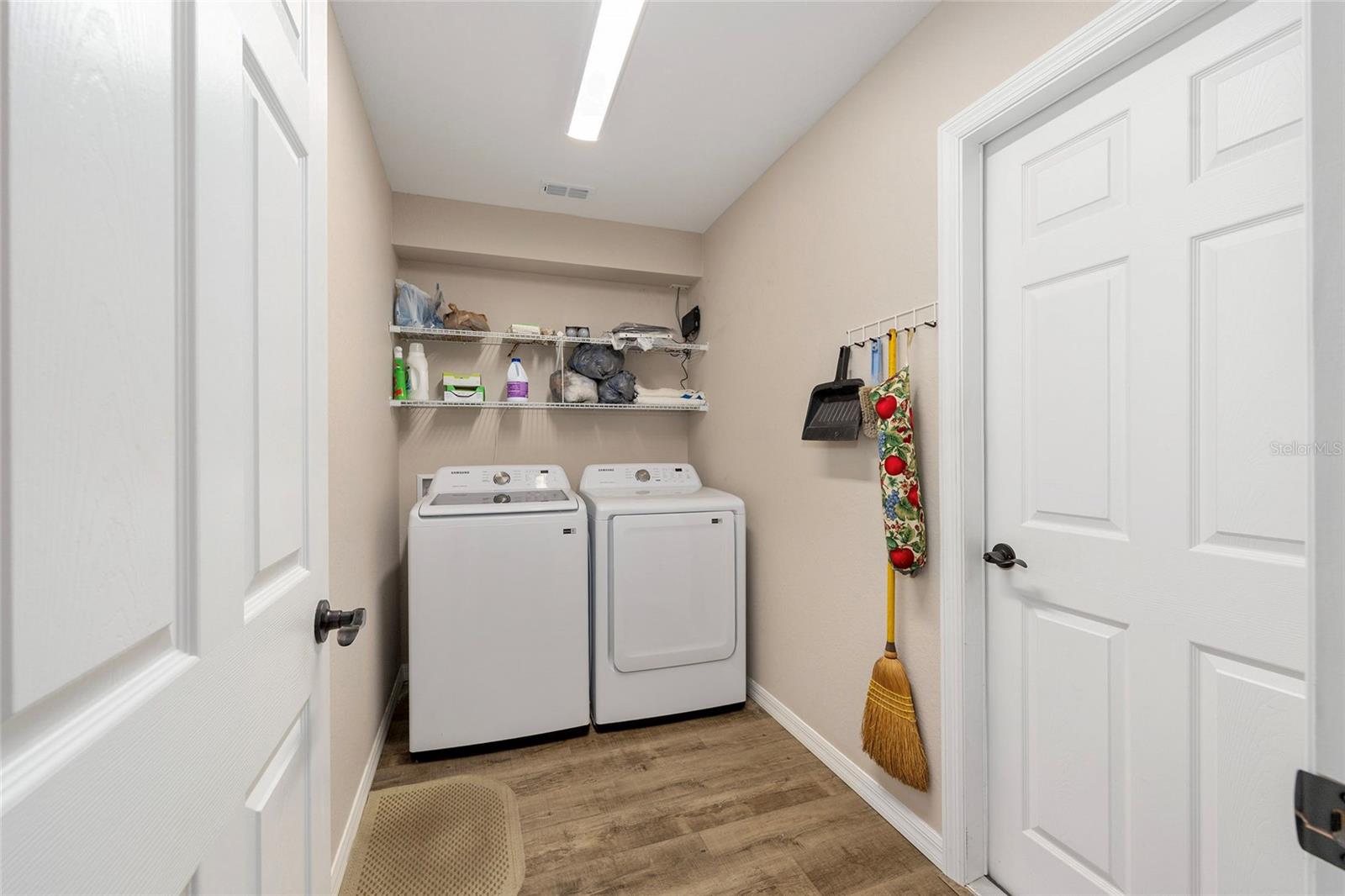 Image 19 of 34 For 13057 Sw 85th Cir