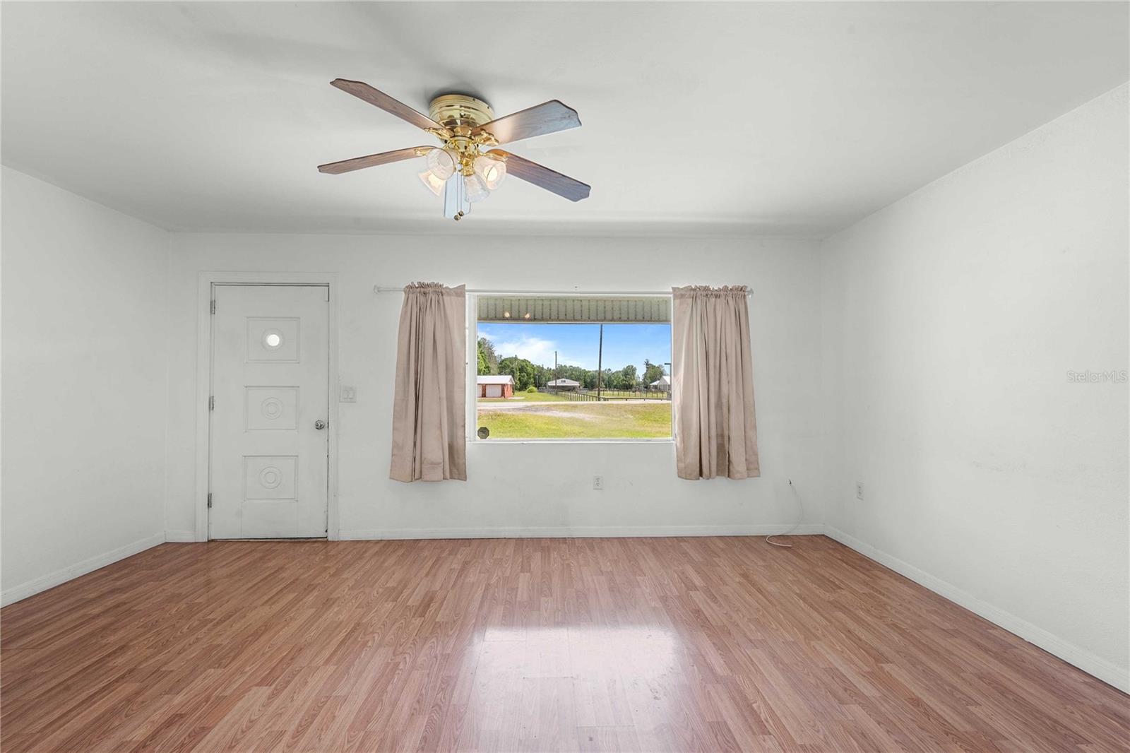 Image 10 of 50 For 14024 Cr 757