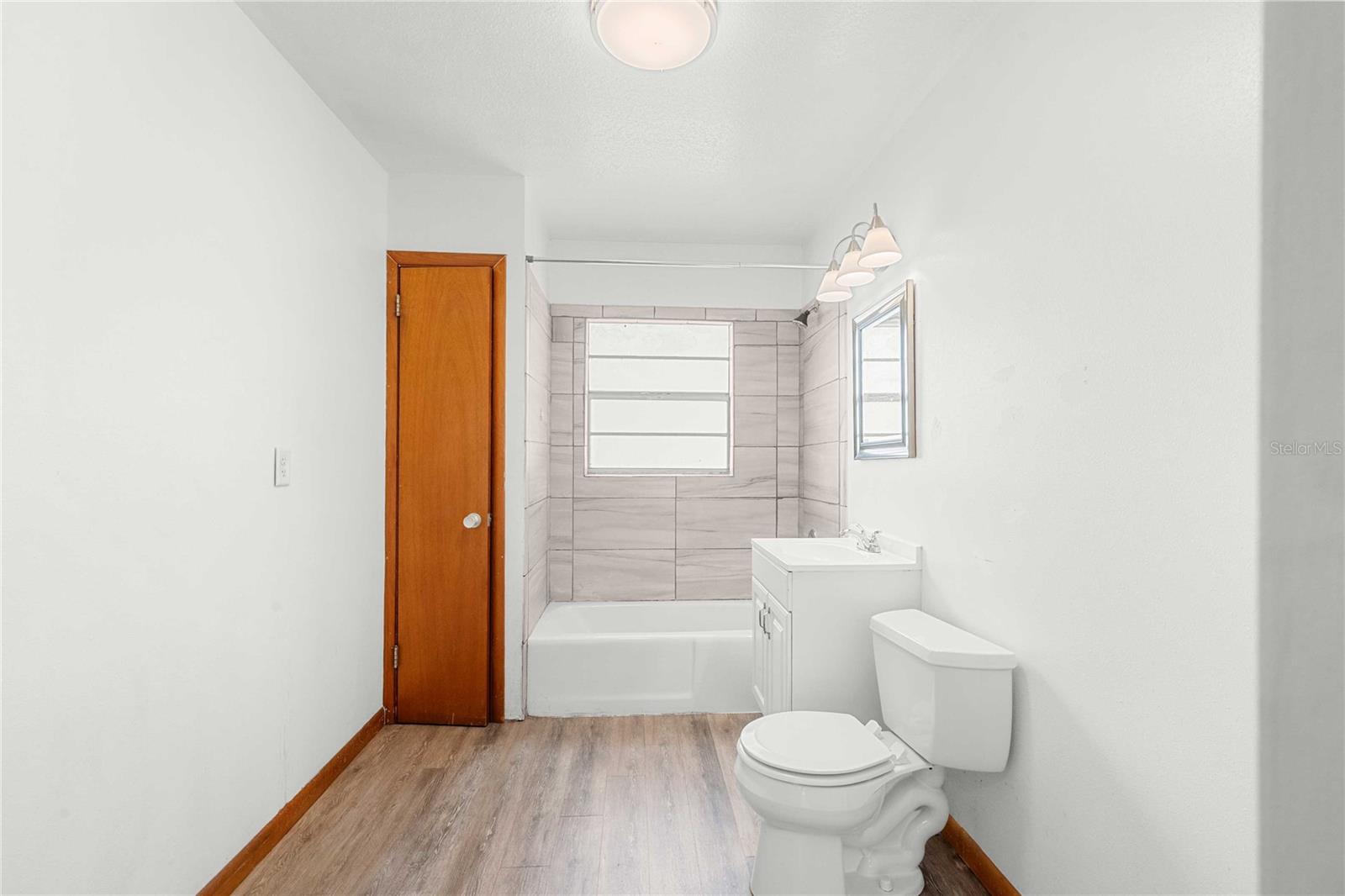 Image 12 of 50 For 14024 Cr 757