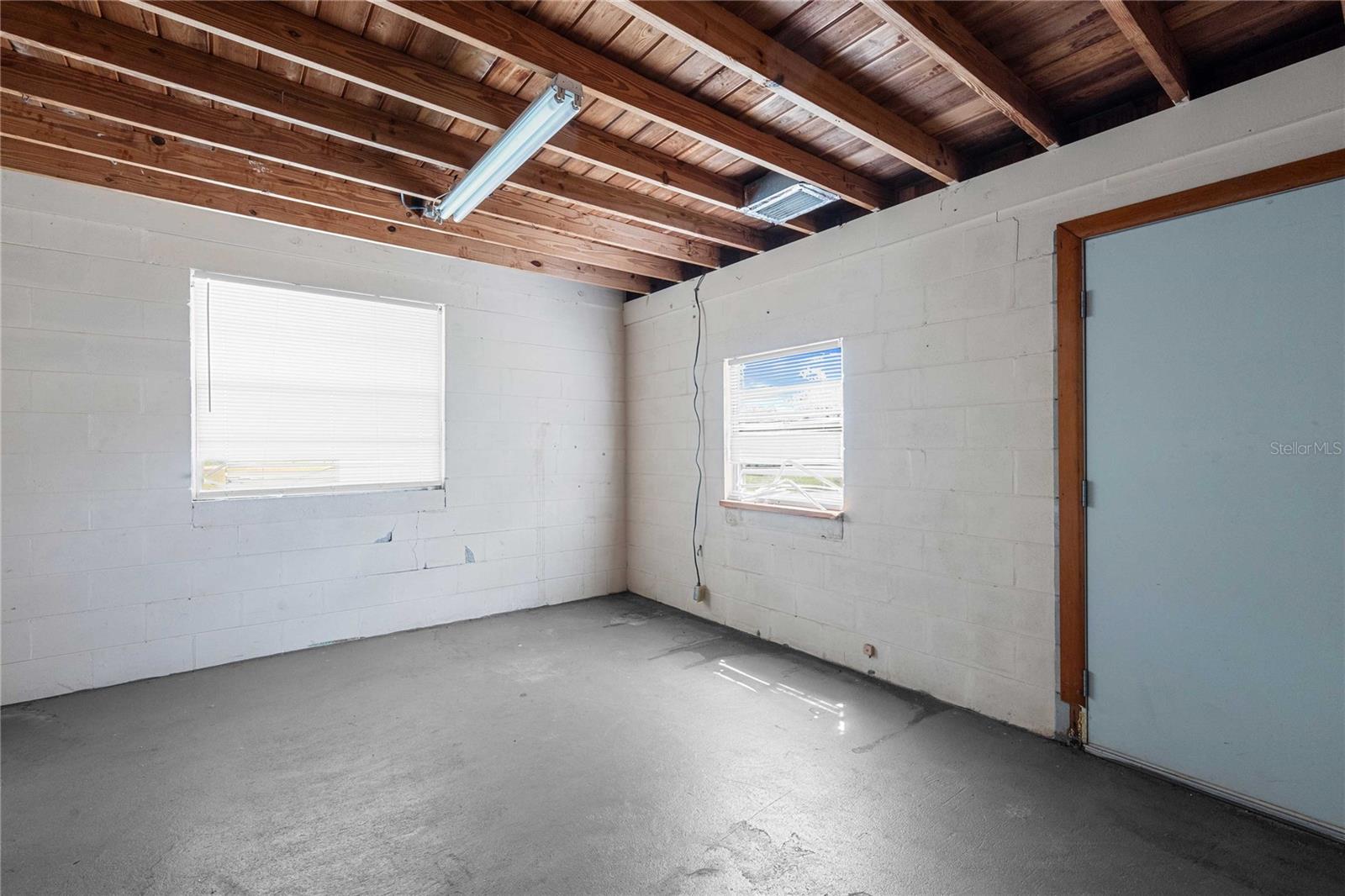 Image 26 of 50 For 14024 Cr 757