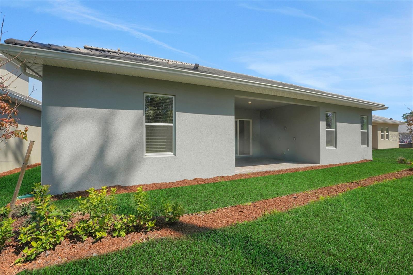 Listing photo id 39 for 14371 Crest Palm Avenue