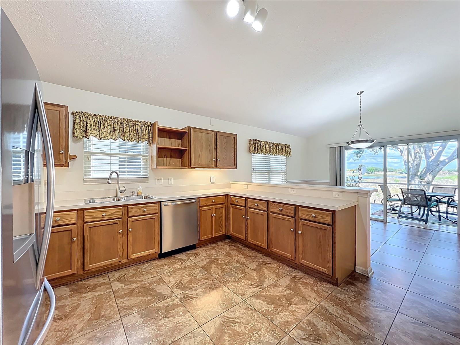 Image 18 of 80 For 4822 Sawgrass Lake Circle