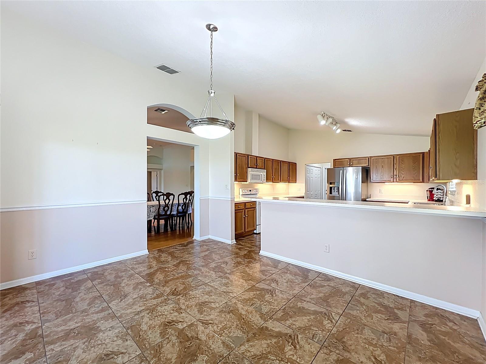 Image 20 of 80 For 4822 Sawgrass Lake Circle