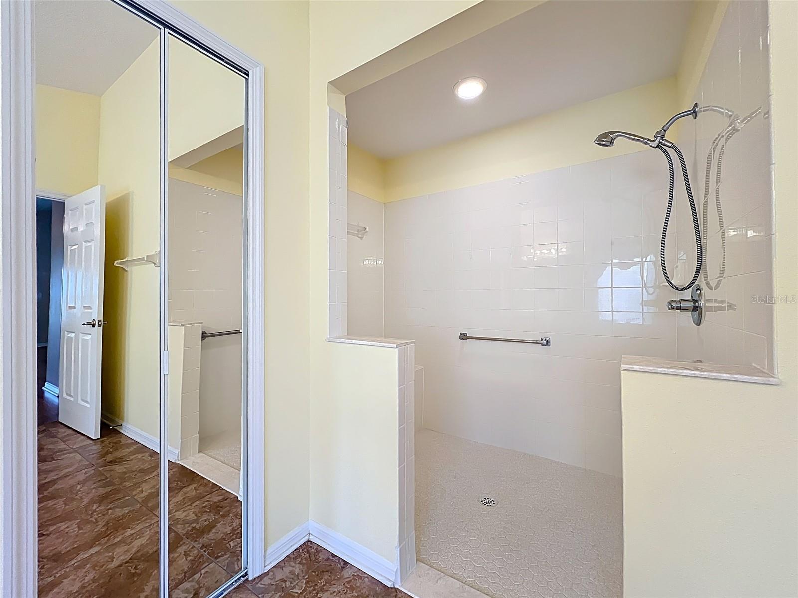 Image 34 of 80 For 4822 Sawgrass Lake Circle