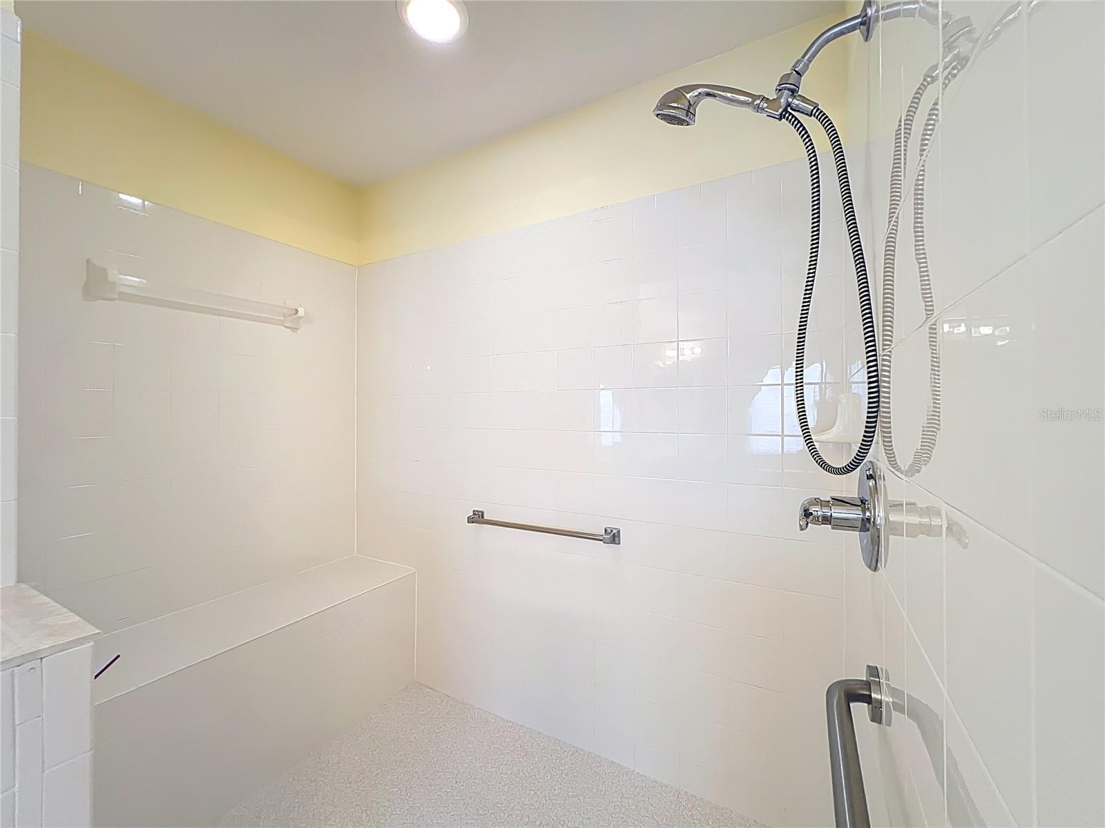 Image 35 of 80 For 4822 Sawgrass Lake Circle