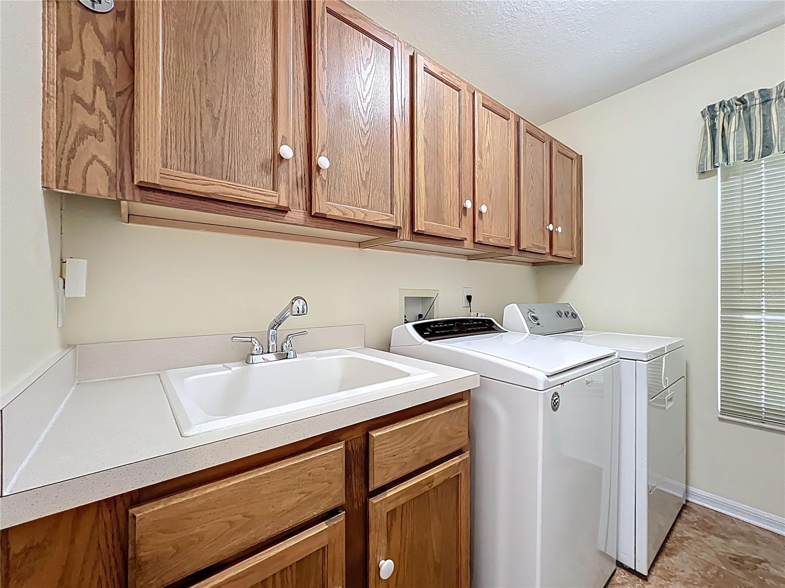 Image 56 of 80 For 4822 Sawgrass Lake Circle