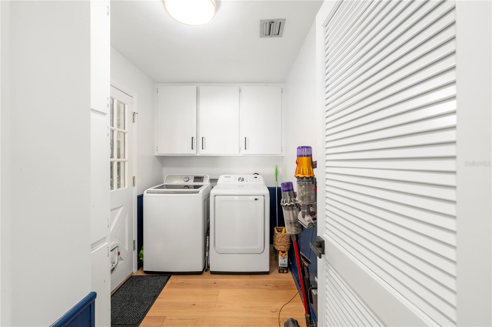 Image 17 of 56 For 1930 Hilltop Drive