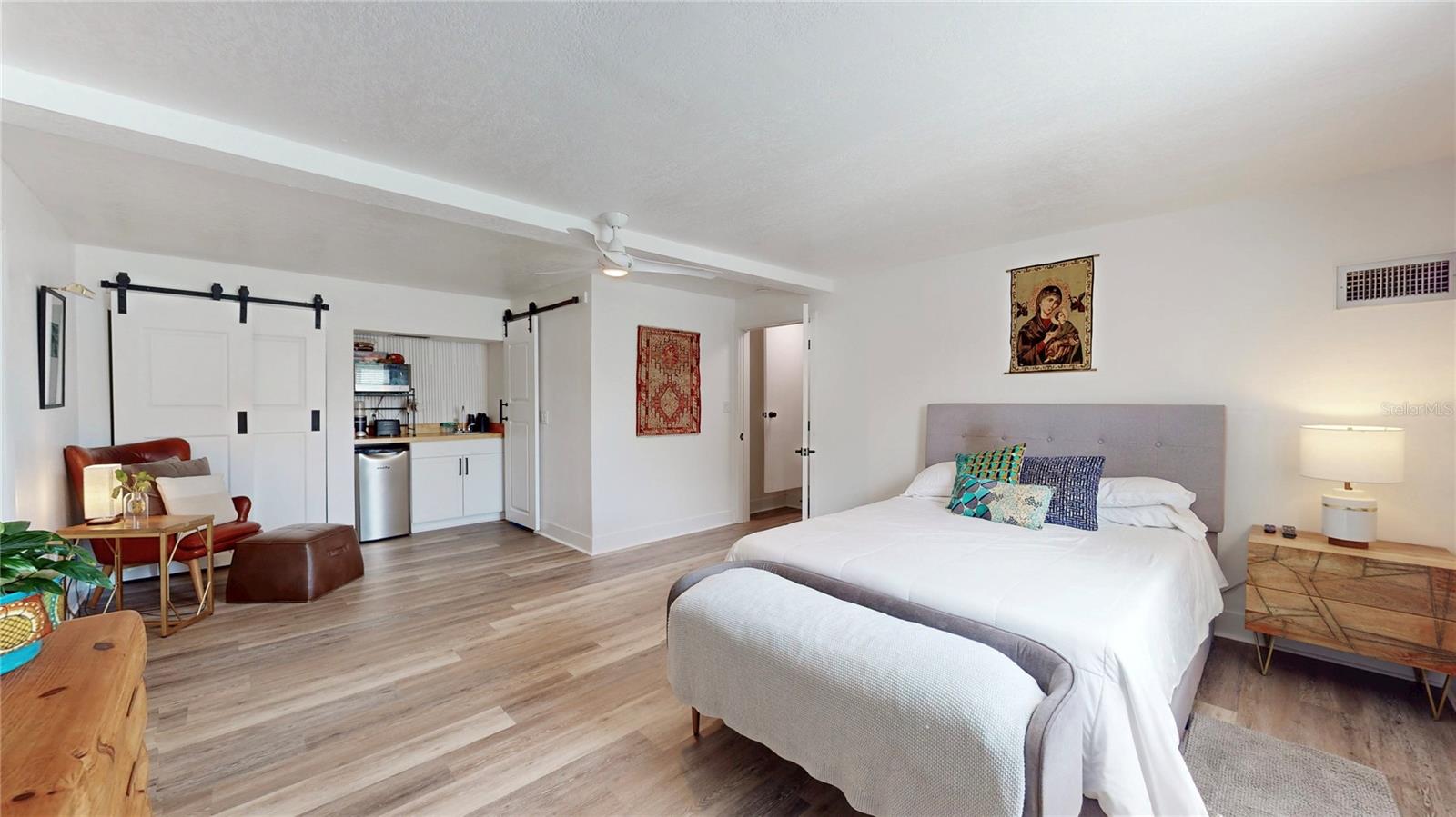 Image 28 of 56 For 1930 Hilltop Drive