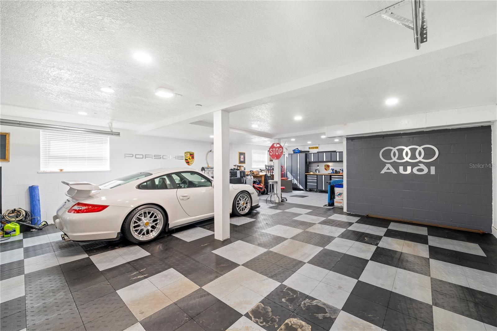 Image 39 of 56 For 1930 Hilltop Drive