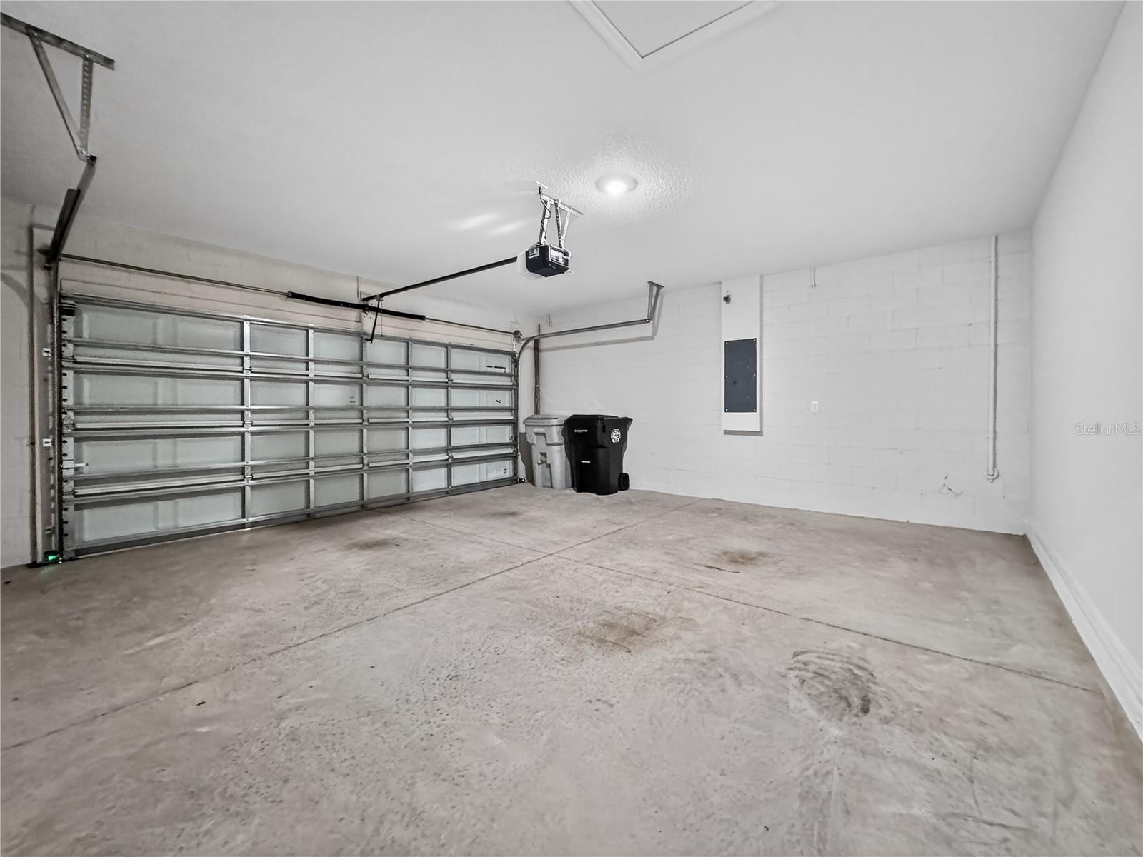 Image 33 of 47 For 4087 Feather Tree Drive