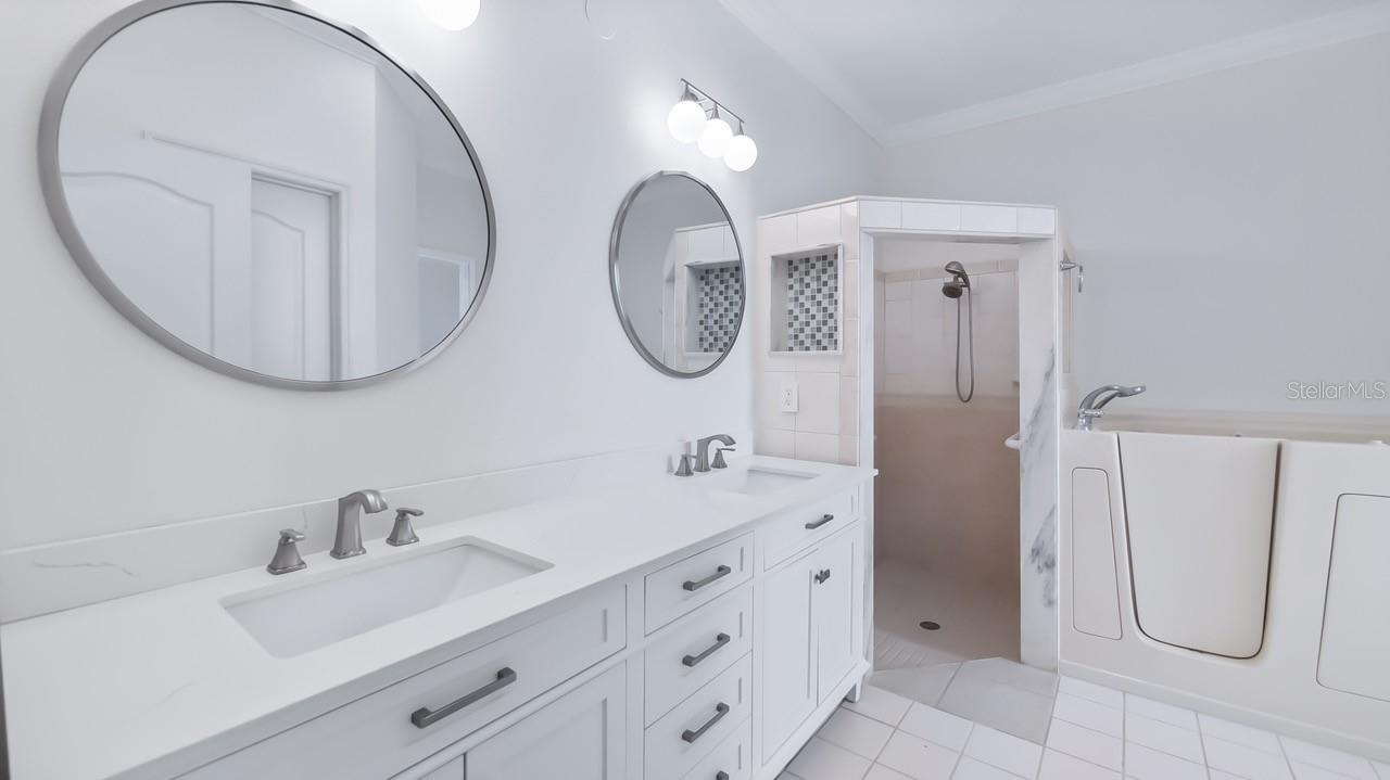 Image 21 of 33 For 2241 Kingsmill Way