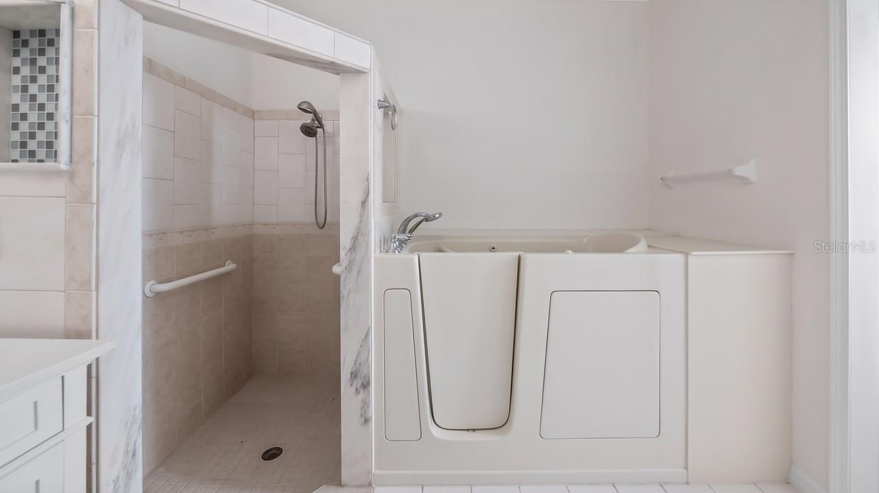 Image 23 of 33 For 2241 Kingsmill Way