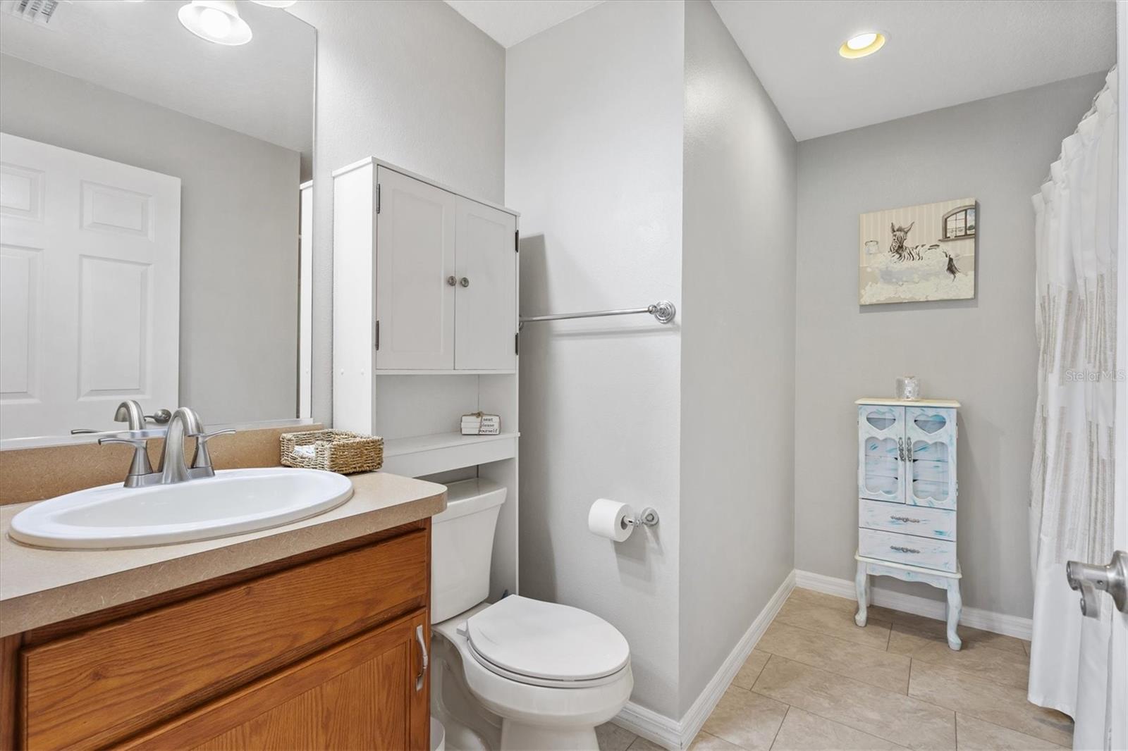 Image 11 of 22 For 935 Wren Street