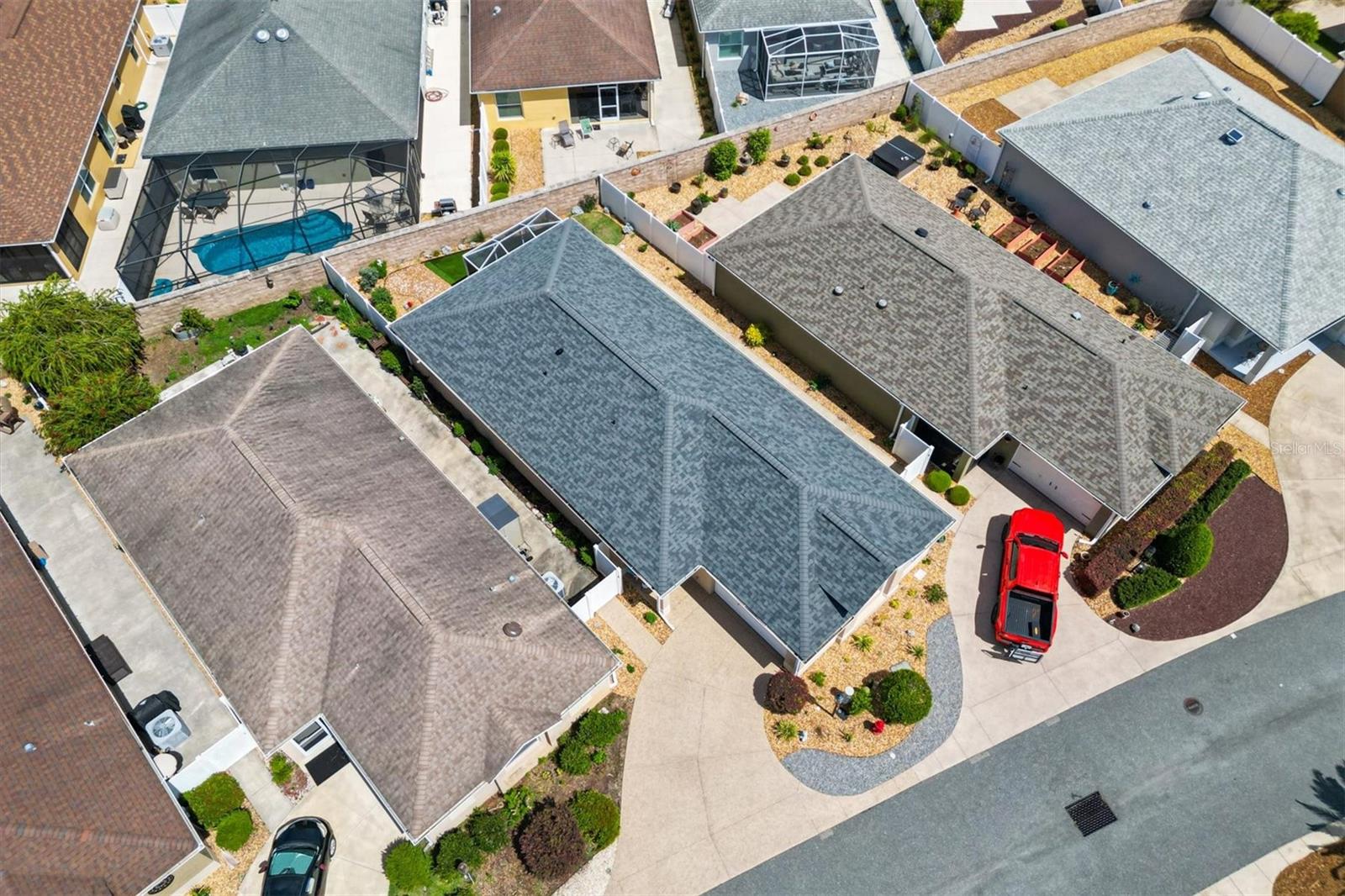 Image 21 of 22 For 935 Wren Street