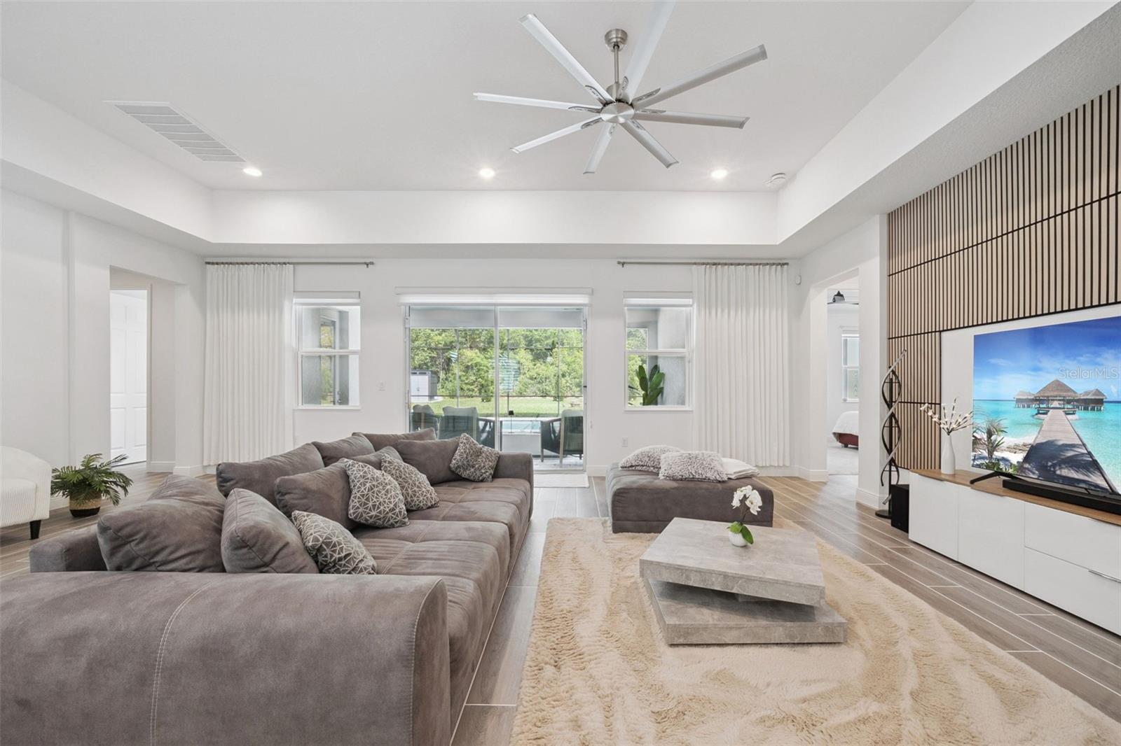 Image 14 of 78 For 5897 Sierra Crown Street