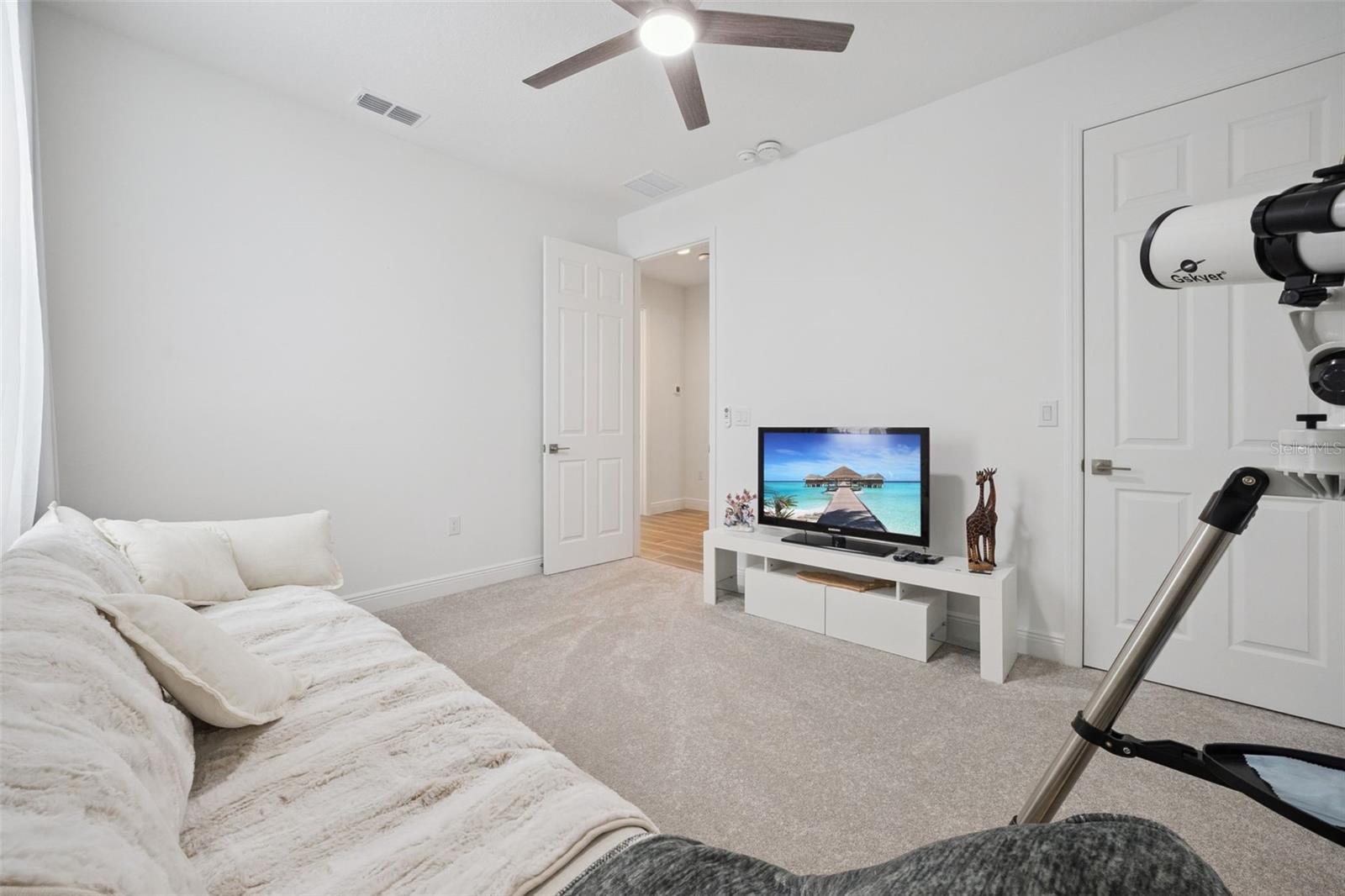 Image 34 of 78 For 5897 Sierra Crown Street